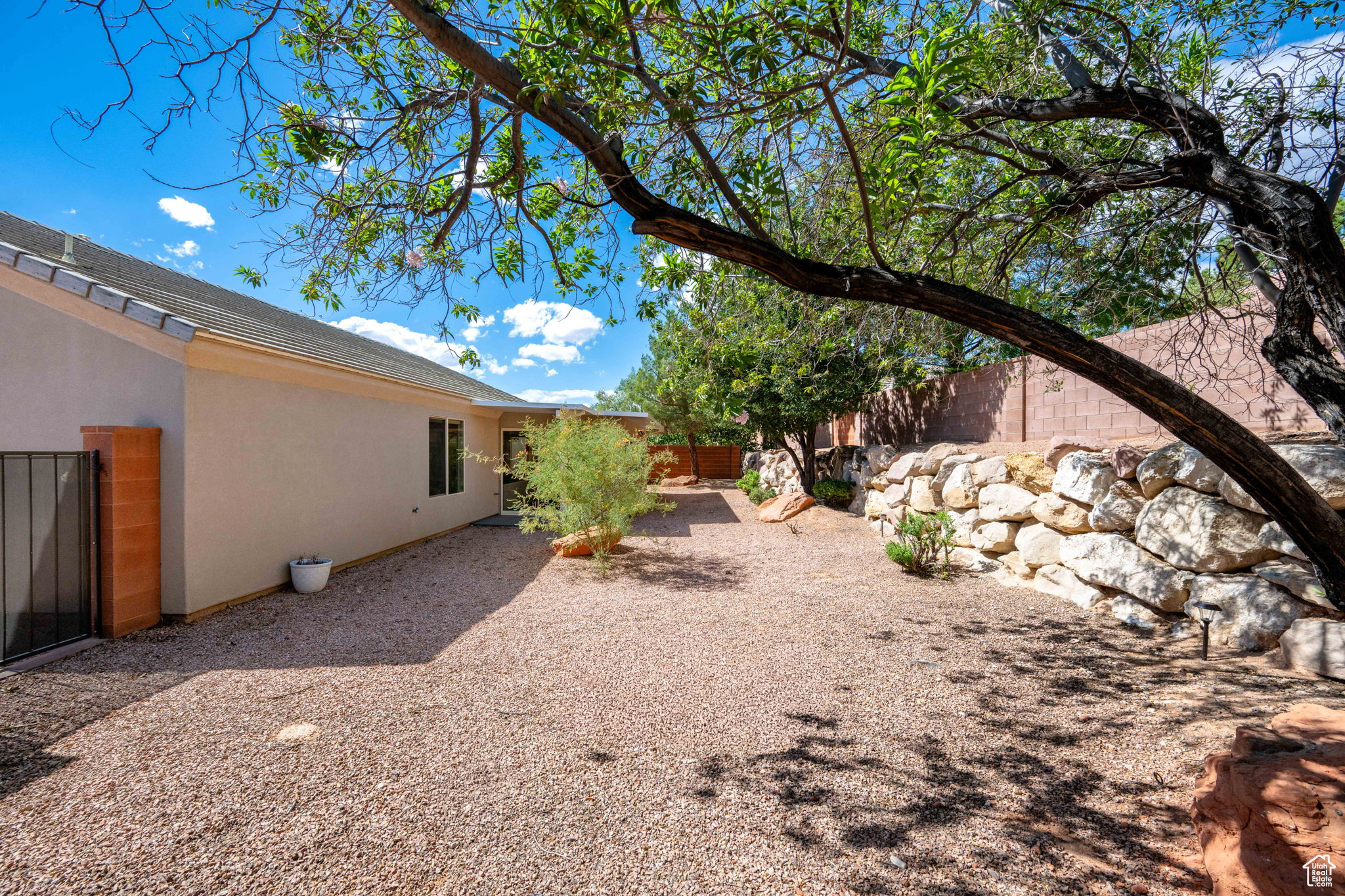 DESERT SANDS AT PAINTED DESERT 1 - Residential