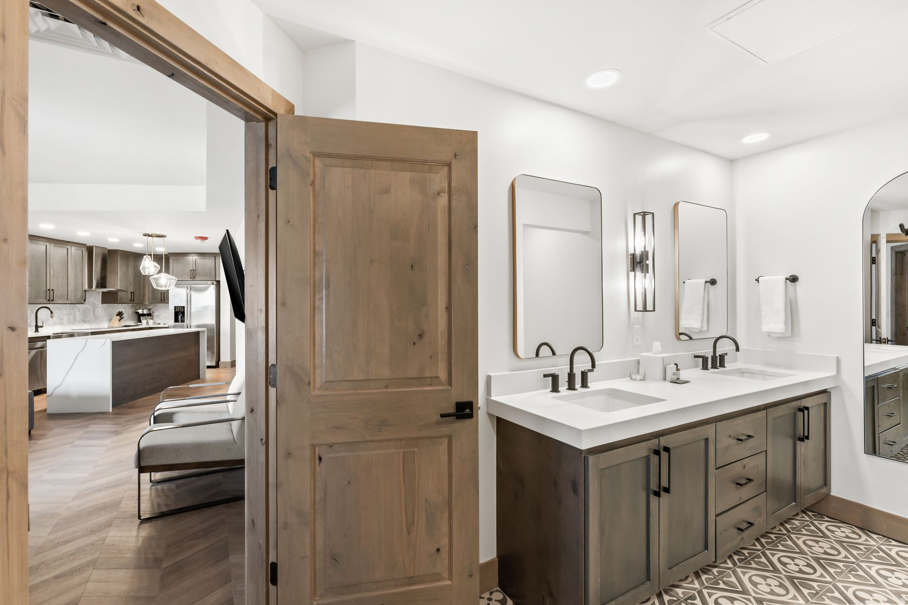 LODGE AT WESTGATE - Residential