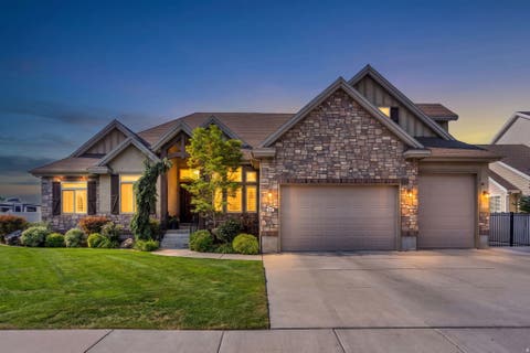 Homes For Sale - 127 W Windsong<br/> Pleasant Grove, UT 84062