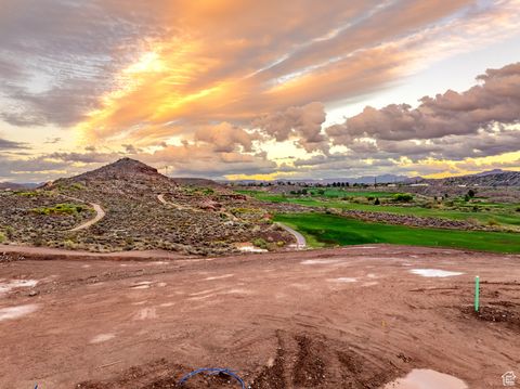 Tiny photo for 1714 N GOLDEN BEAR WAY #107, Washington, UT 84780 (MLS # 2119534)