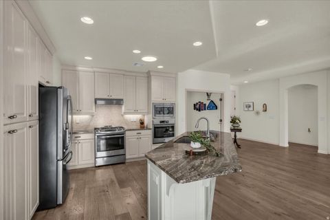 Tiny photo for 1425 W WILD SAGE DR, Saint George, UT 84790 (MLS # 2135009)