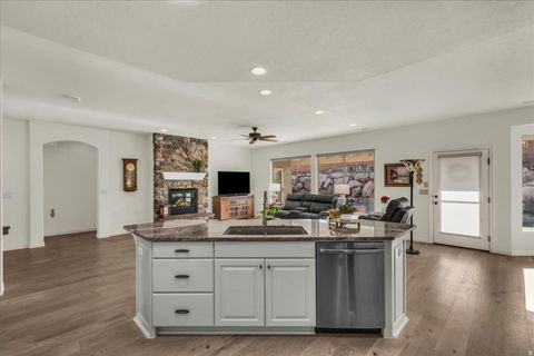 Tiny photo for 1425 W WILD SAGE DR, Saint George, UT 84790 (MLS # 2135009)