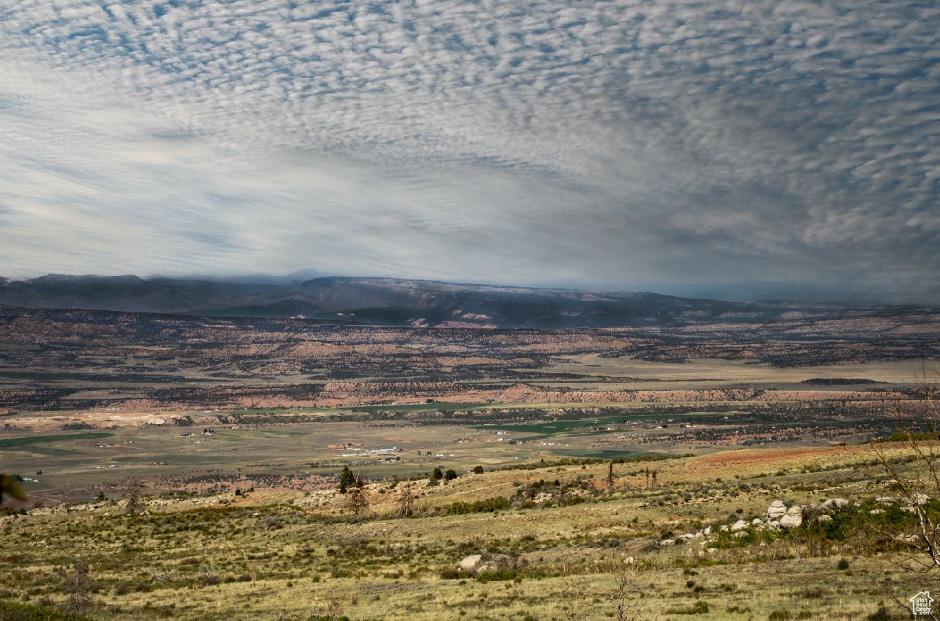 MOUNTAIN VIEW ESTATES - Land