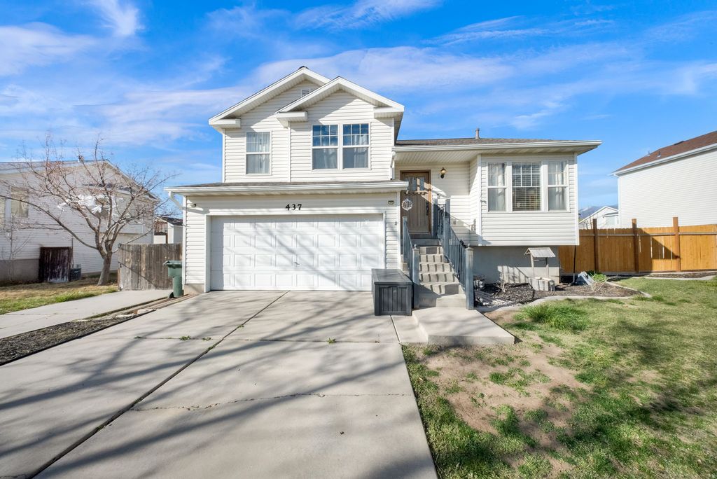 Photo of 437 E 740 N, Tooele, UT 84074 (MLS # 2143832)