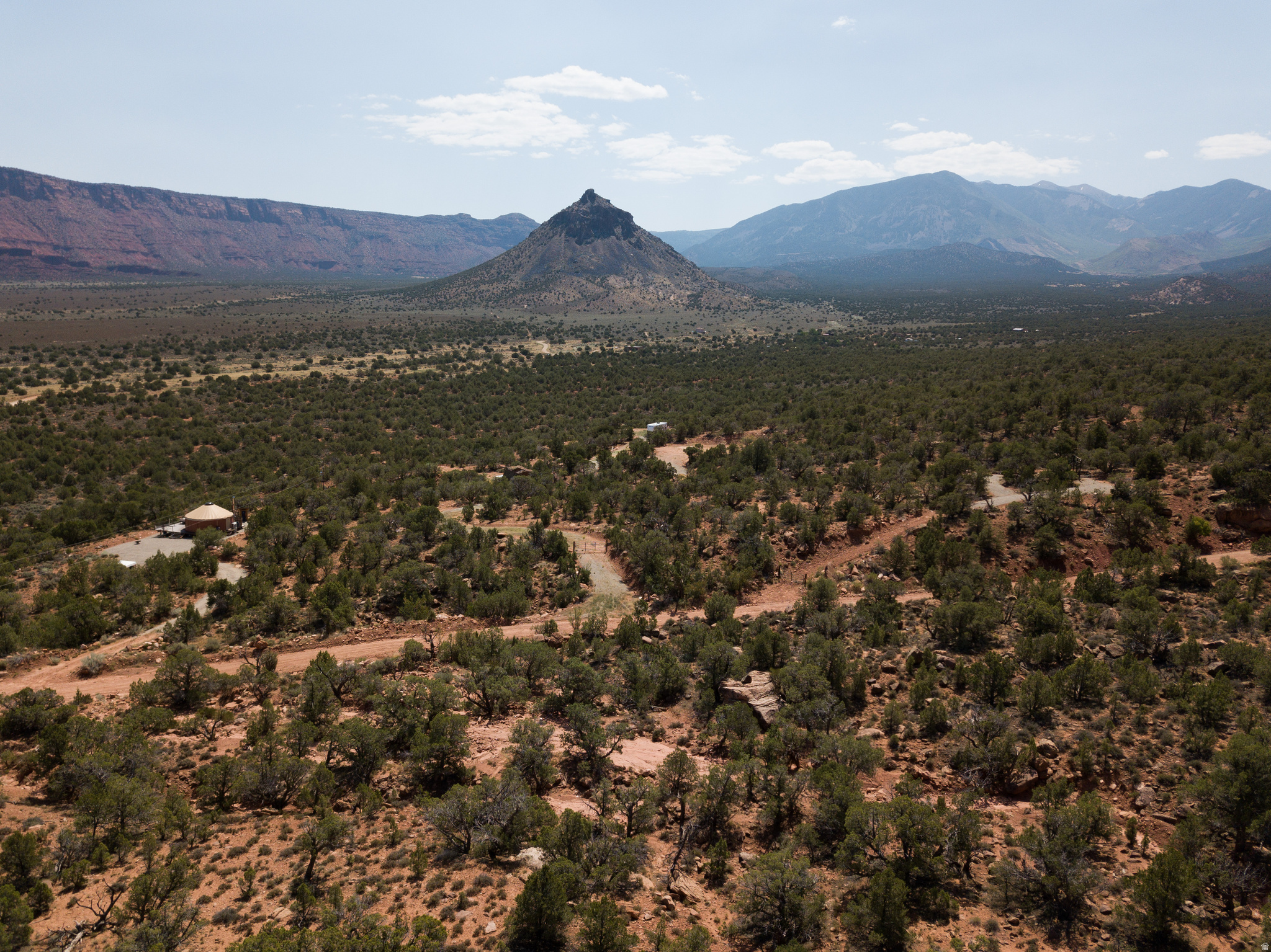 CASTLE VALLEY RIVER RANCHOS - Land