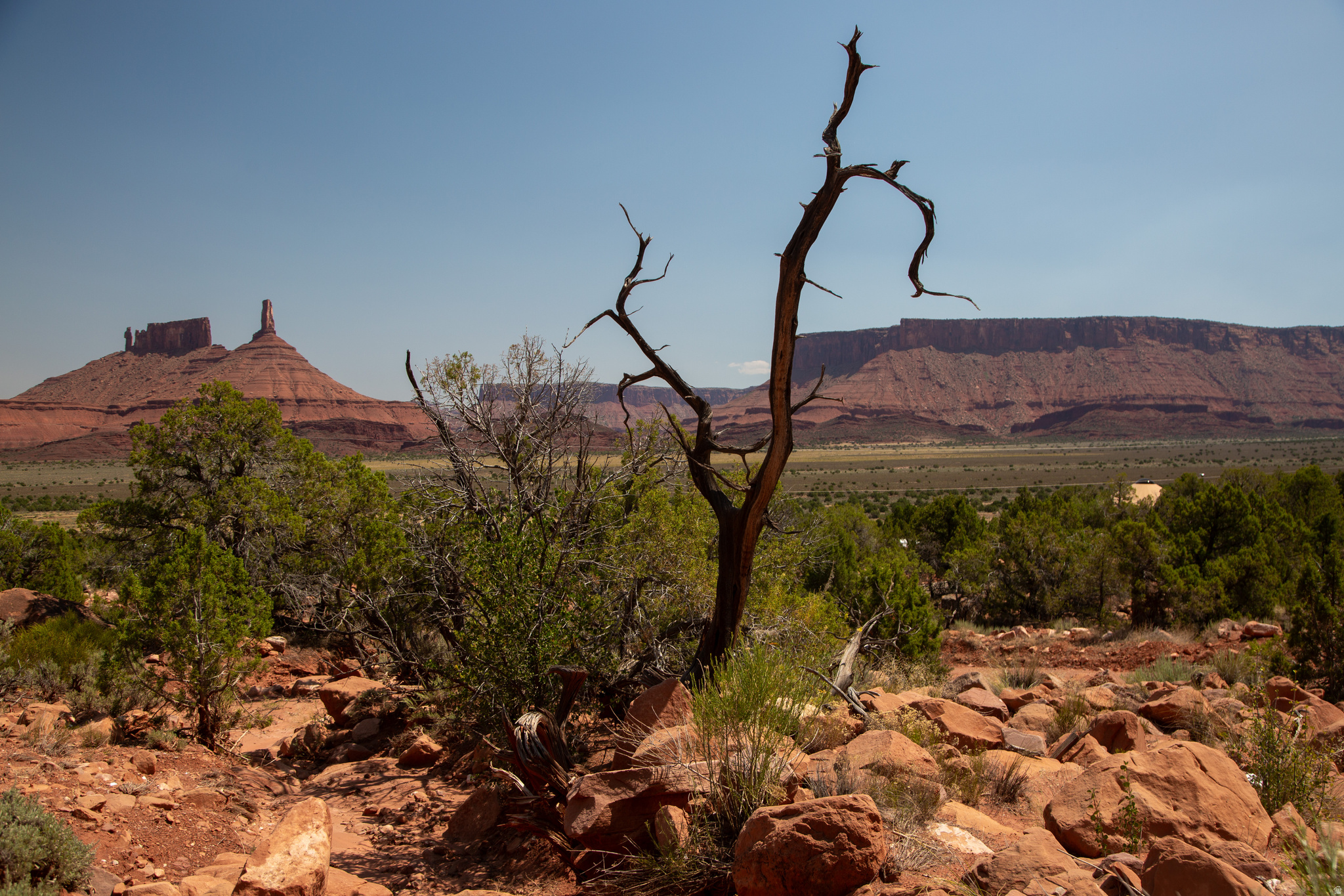 CASTLE VALLEY RIVER RANCHOS - Land