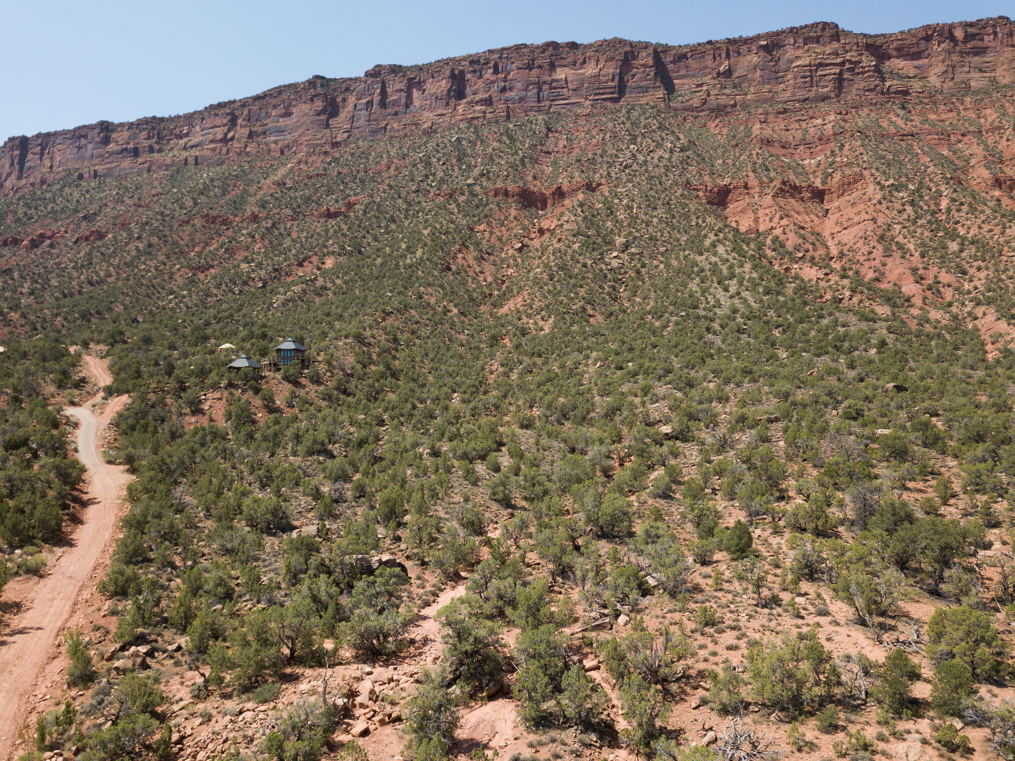 CASTLE VALLEY RIVER RANCHOS - Land