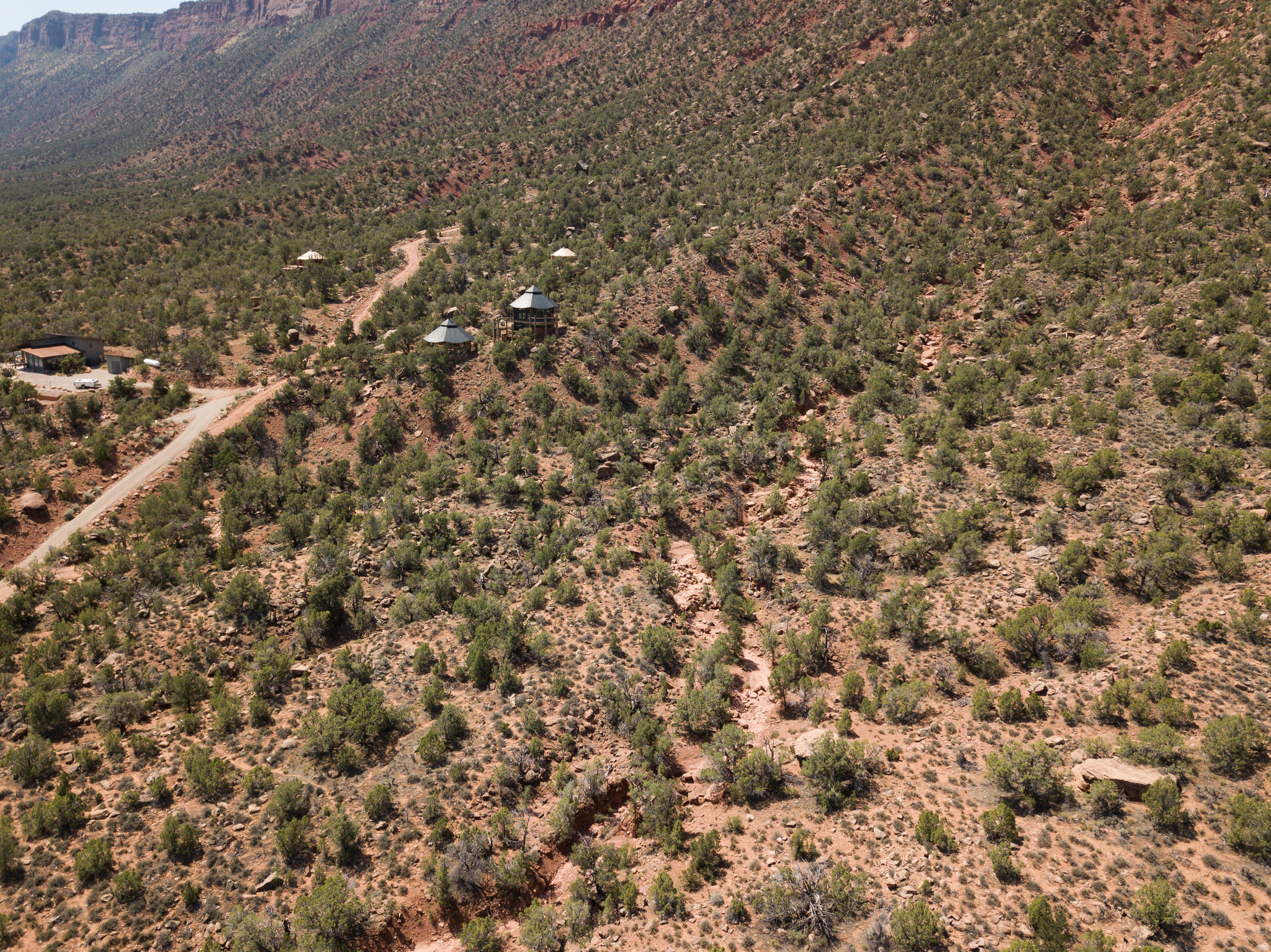 CASTLE VALLEY RIVER RANCHOS - Land