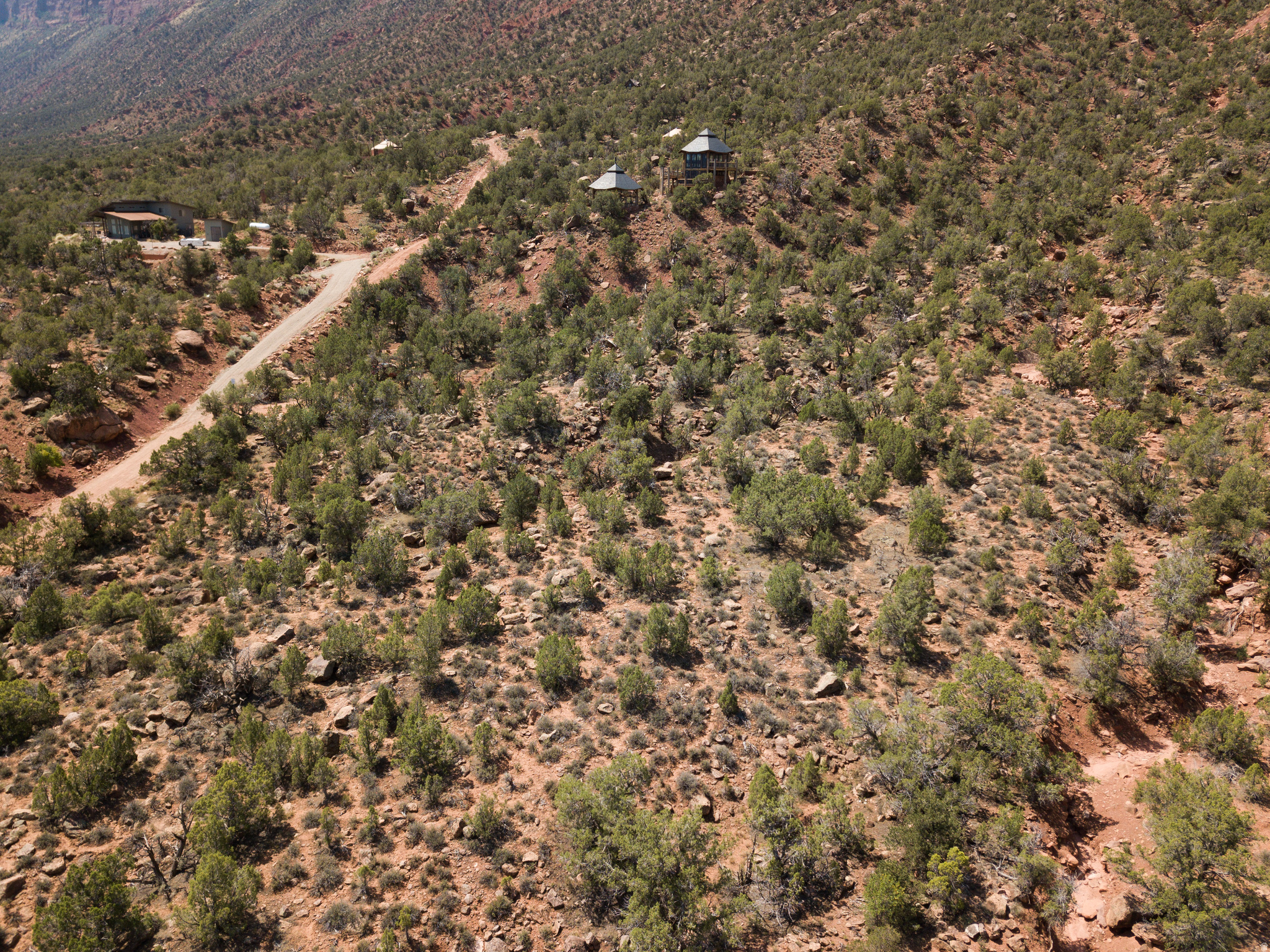 CASTLE VALLEY RIVER RANCHOS - Land