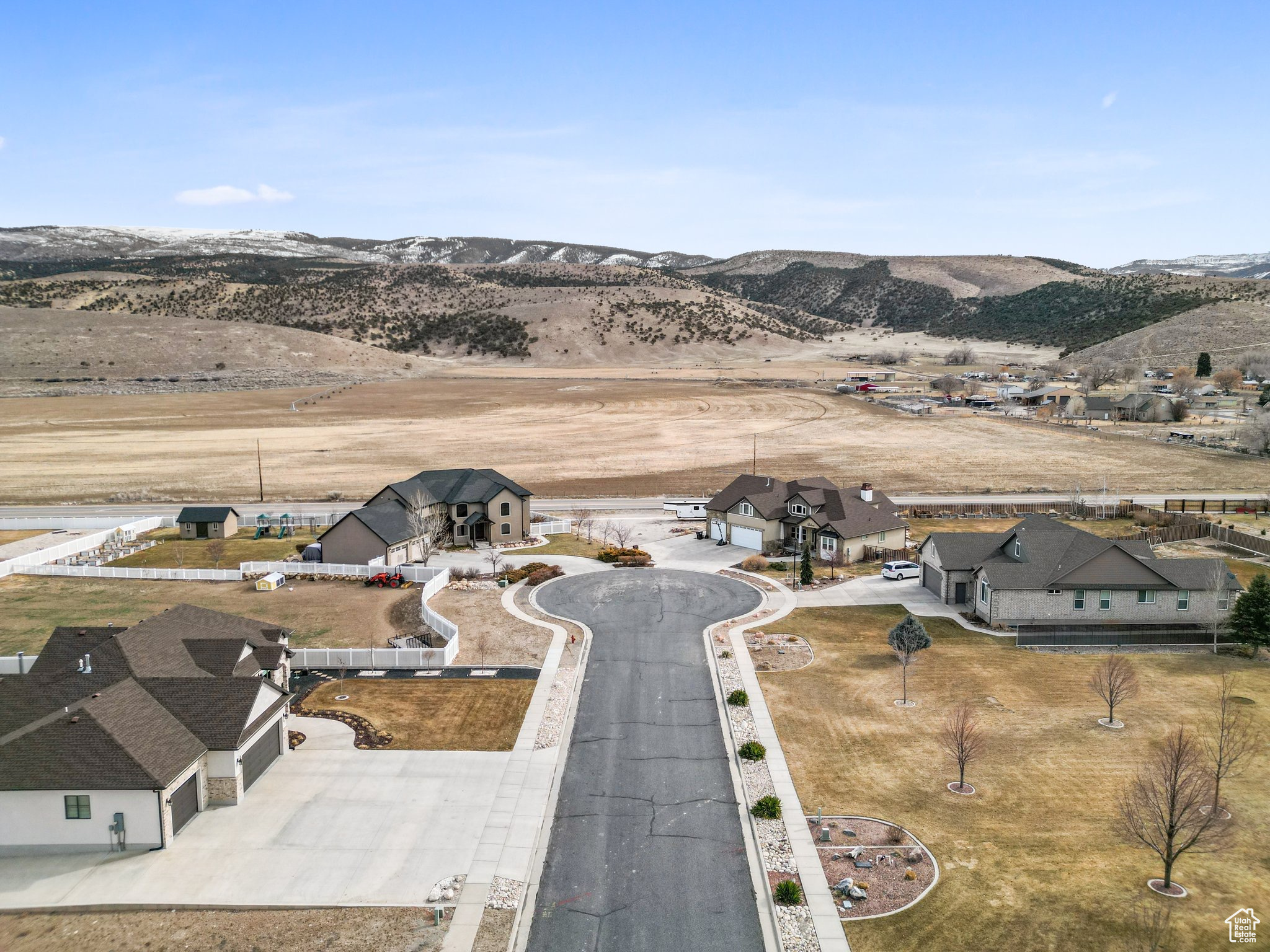 LOT #32 MAYFIELD ESTATES PHASE 1V LLC. - Land