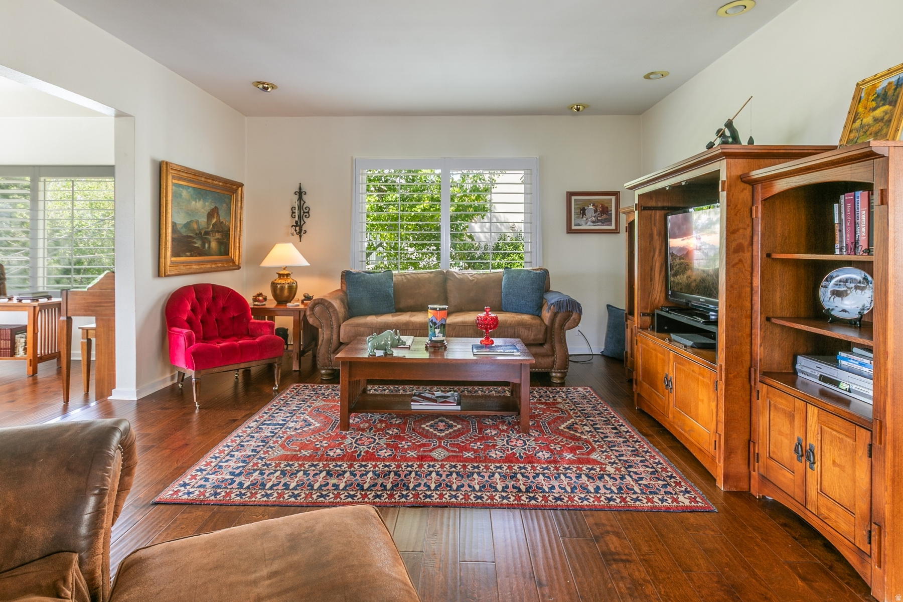 AVENUES - Residential