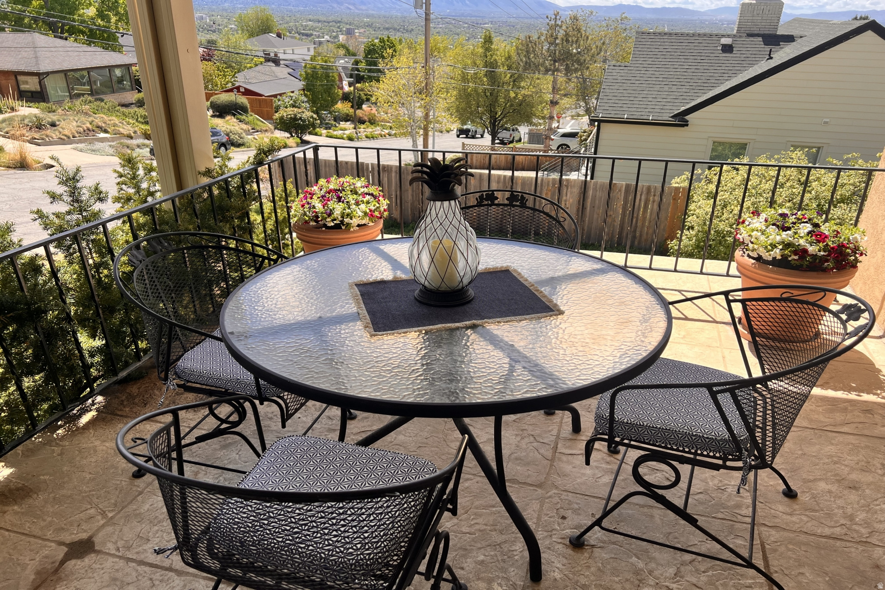 AVENUES - Residential