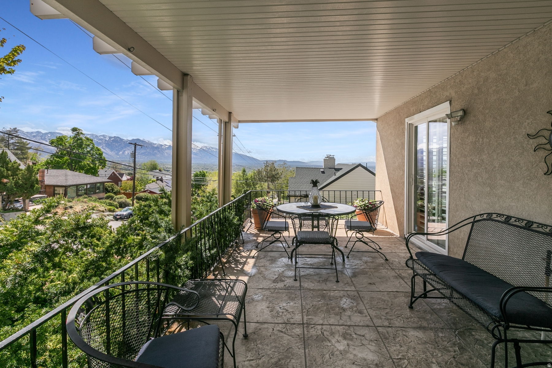 AVENUES - Residential