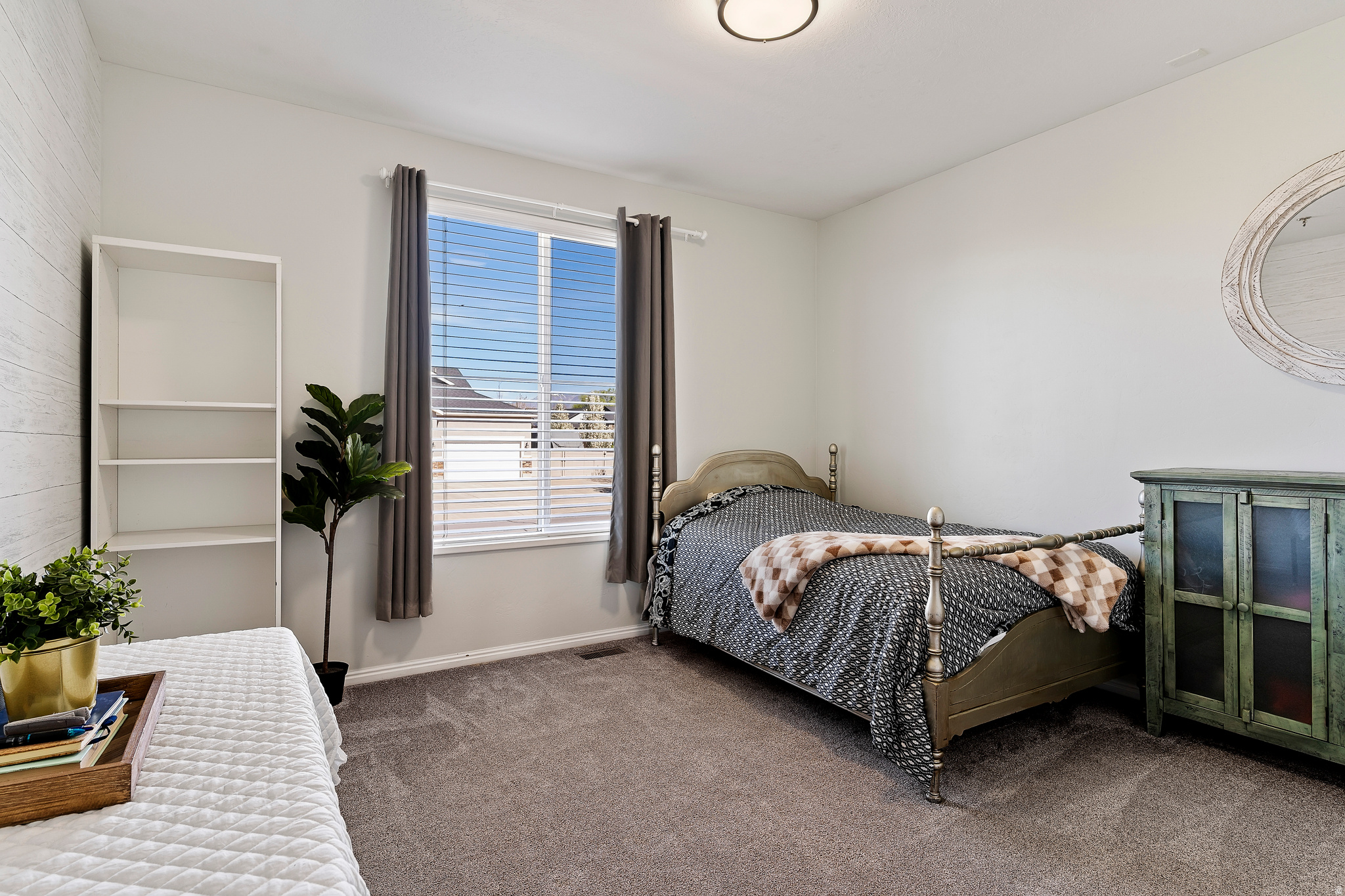 SUNSET EQUESTRIAN - Residential