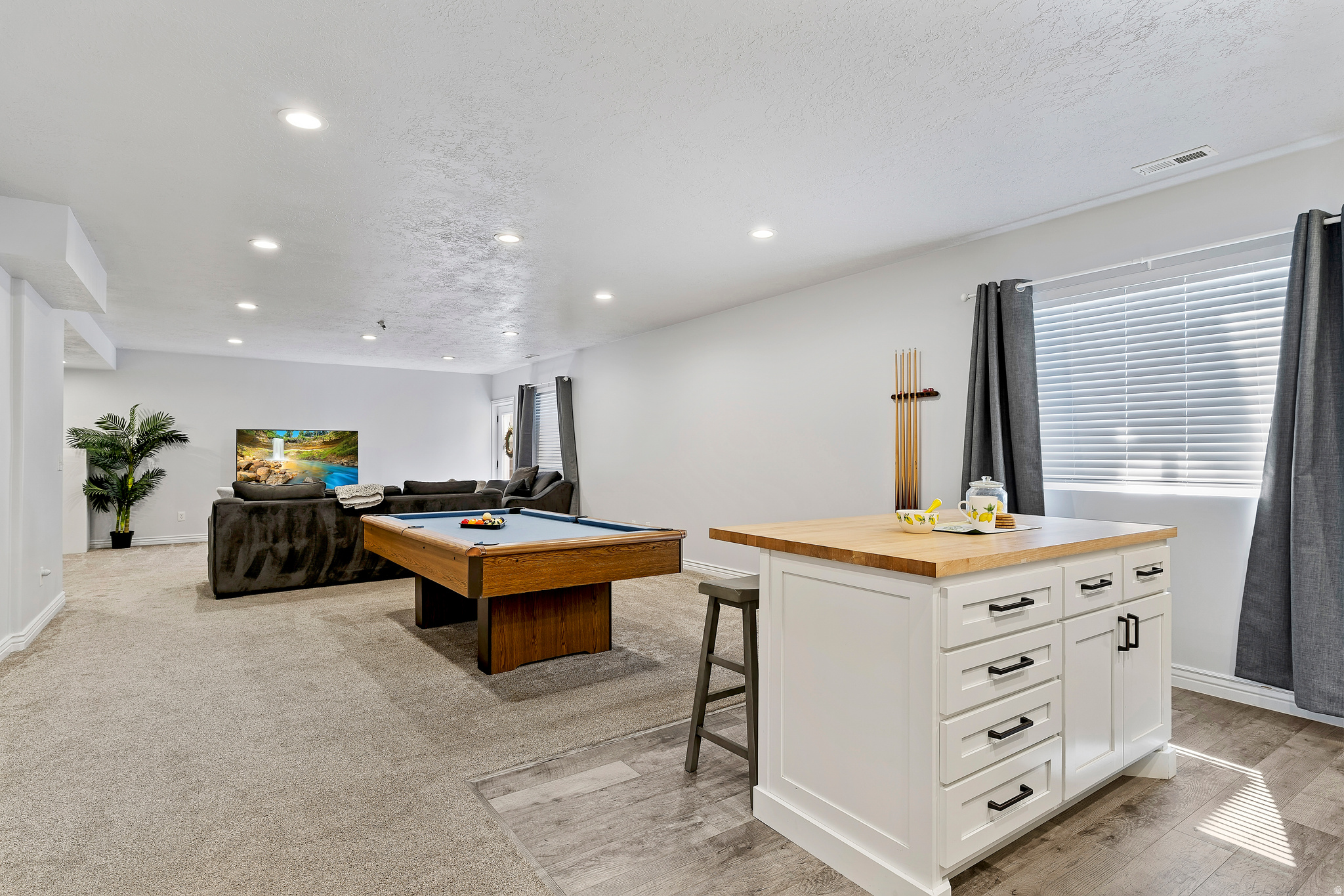 SUNSET EQUESTRIAN - Residential