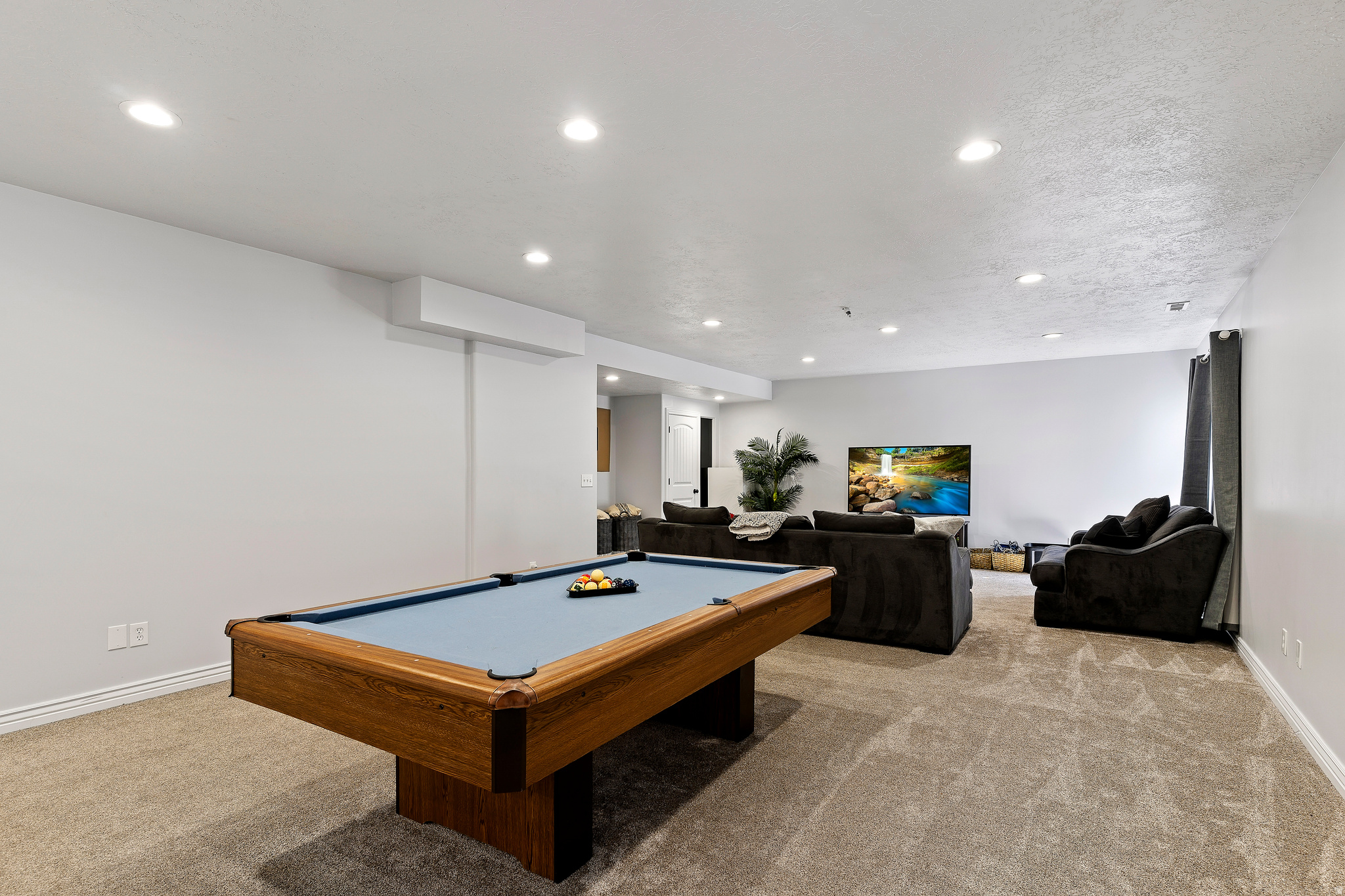 SUNSET EQUESTRIAN - Residential