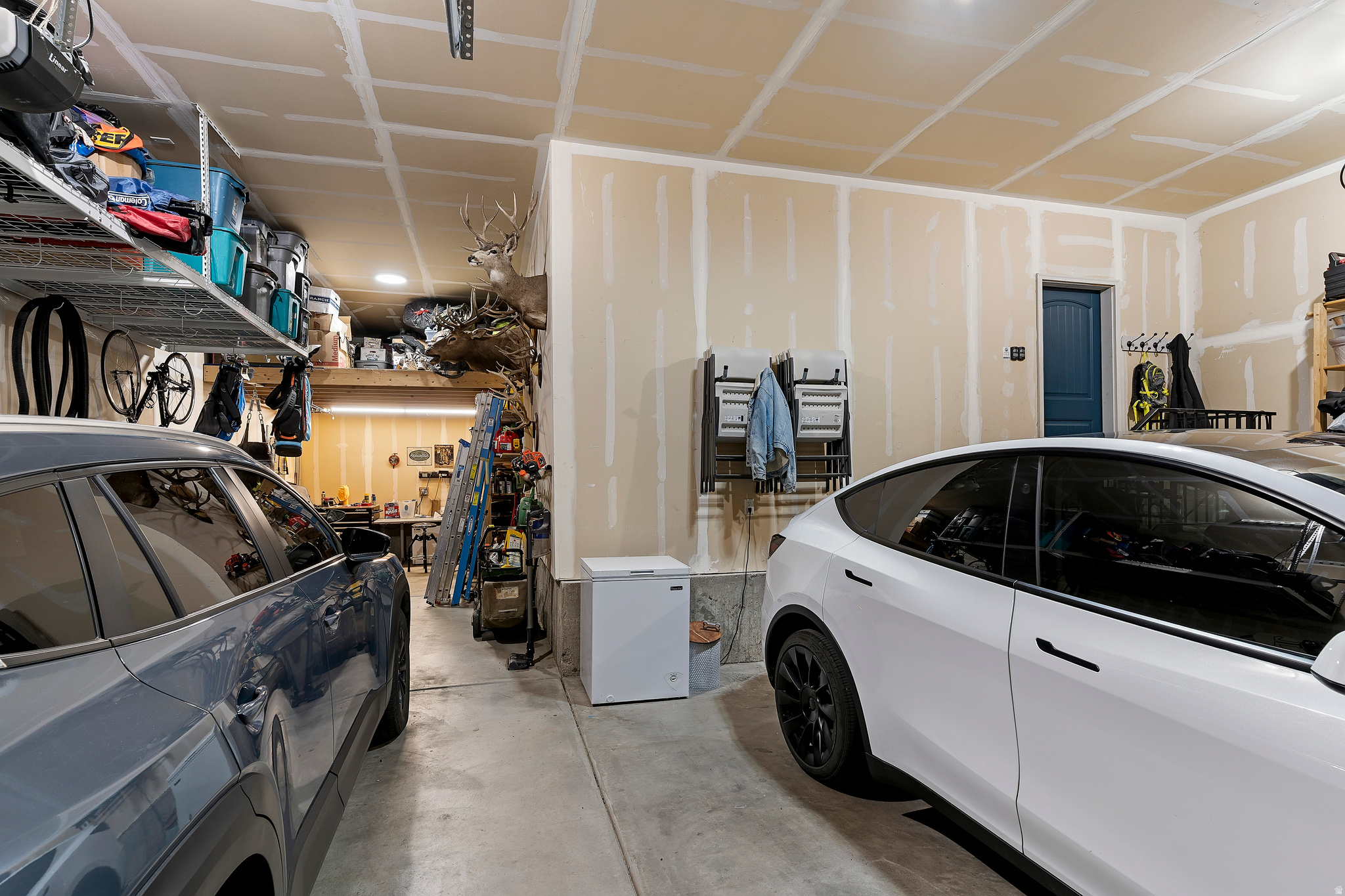 SUNSET EQUESTRIAN - Residential