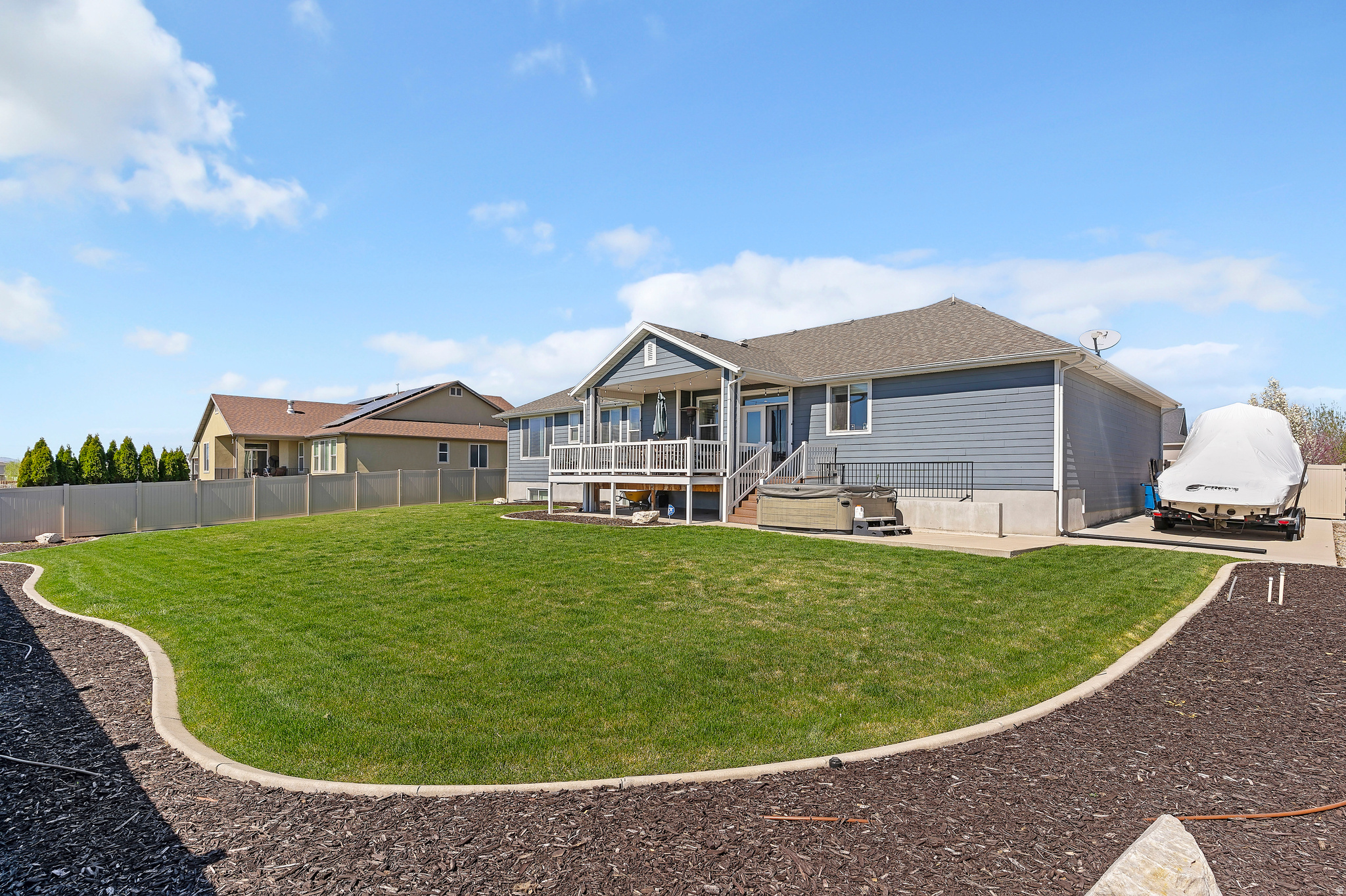 SUNSET EQUESTRIAN - Residential