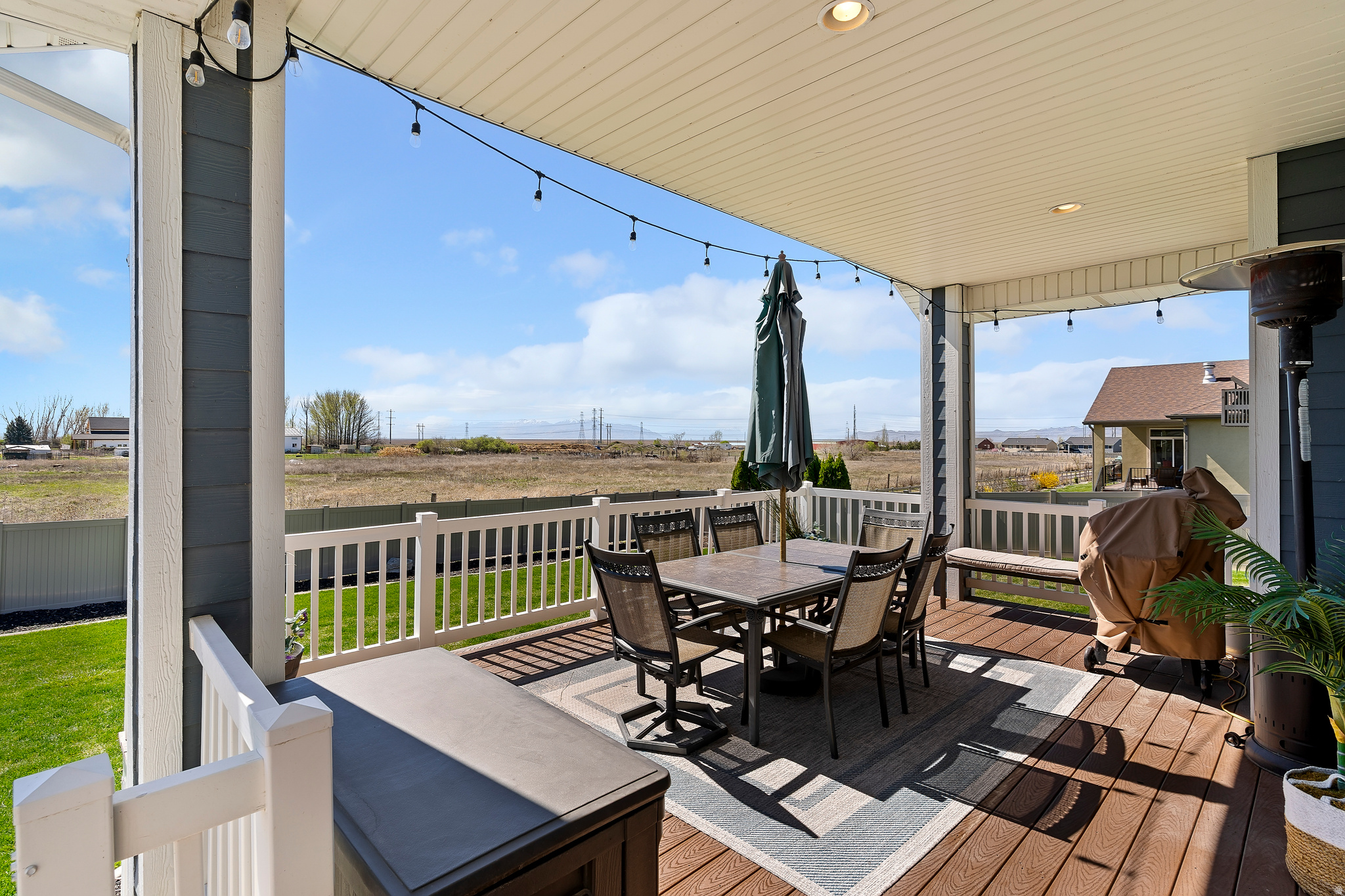 SUNSET EQUESTRIAN - Residential