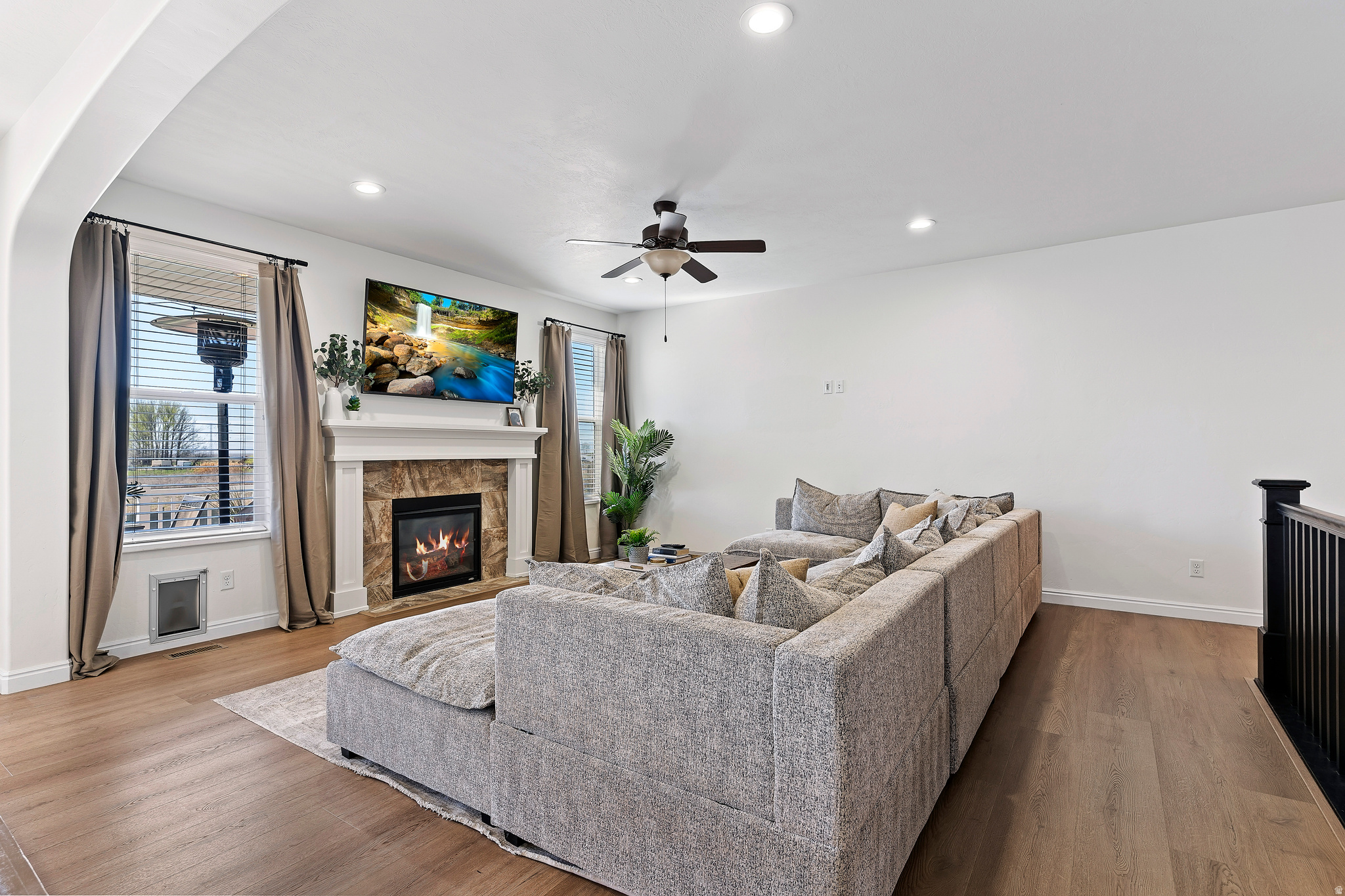 SUNSET EQUESTRIAN - Residential