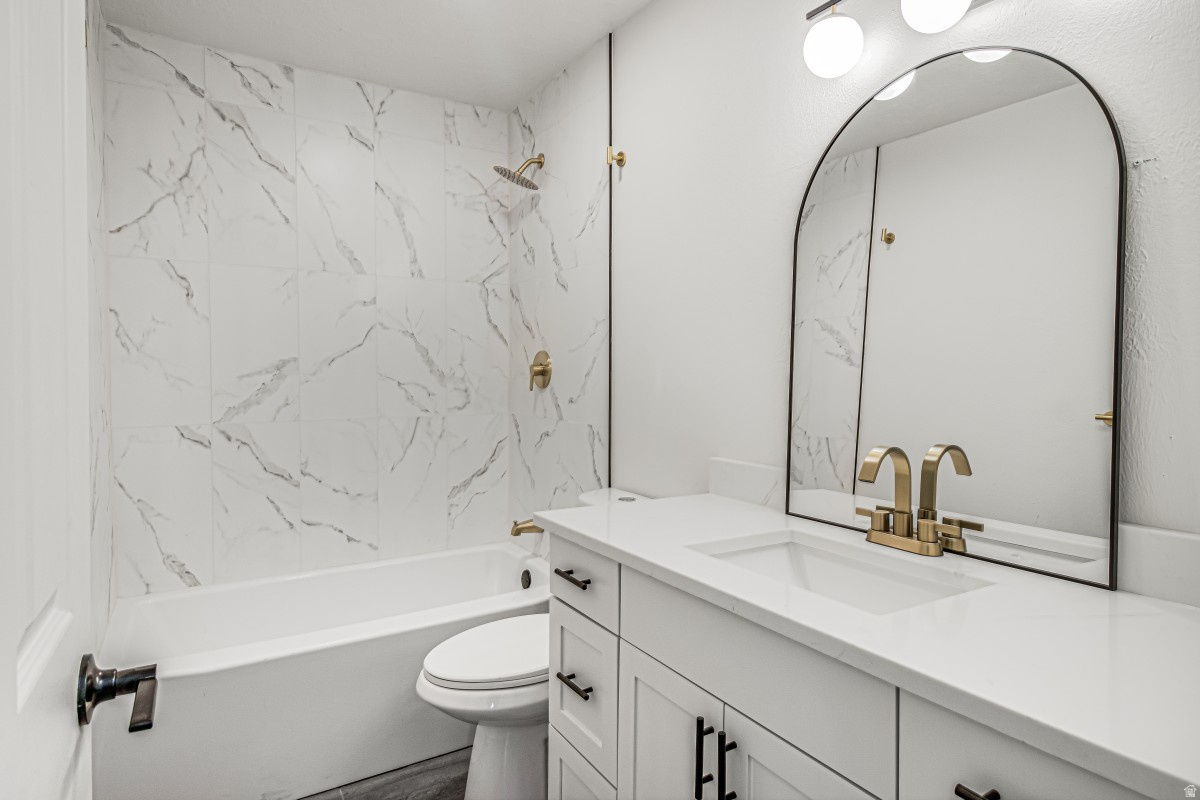 PUEBLO DEL - Residential