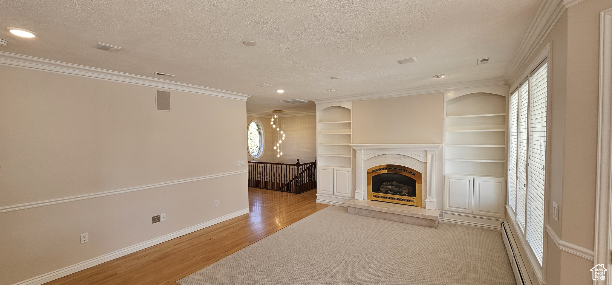 MOUNTAIN VIEW - Residential