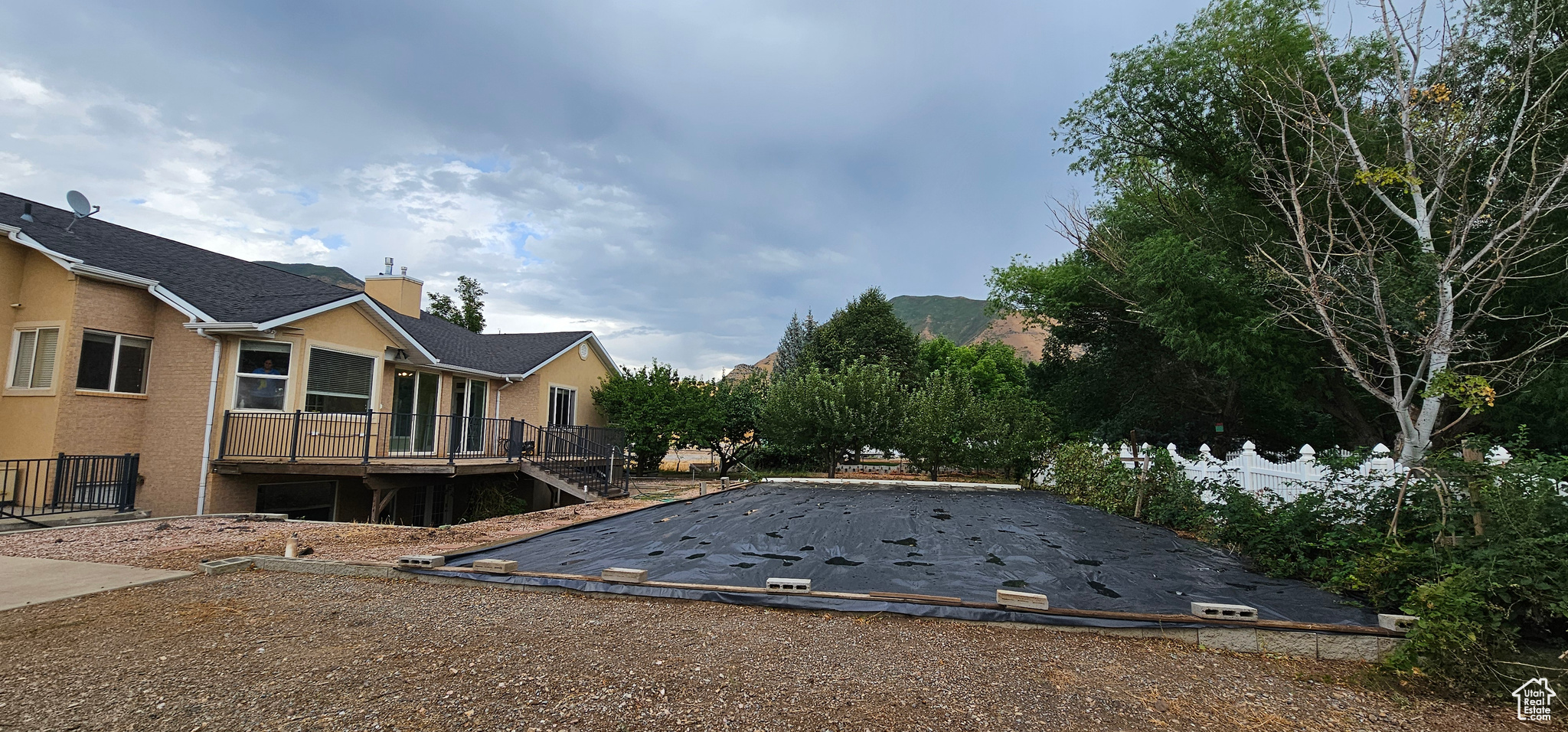 MOUNTAIN VIEW - Residential