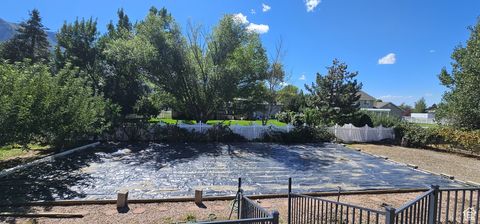 Tiny photo for 868 E 1400 N, Mapleton, UT 84664 (MLS # 2114949)