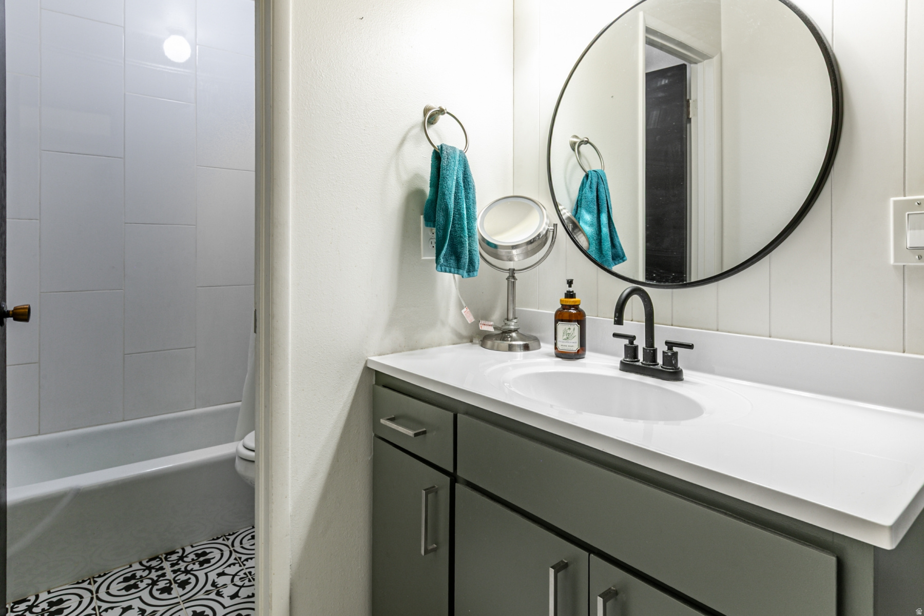 MEADOWS CONDOMINIUM - Residential