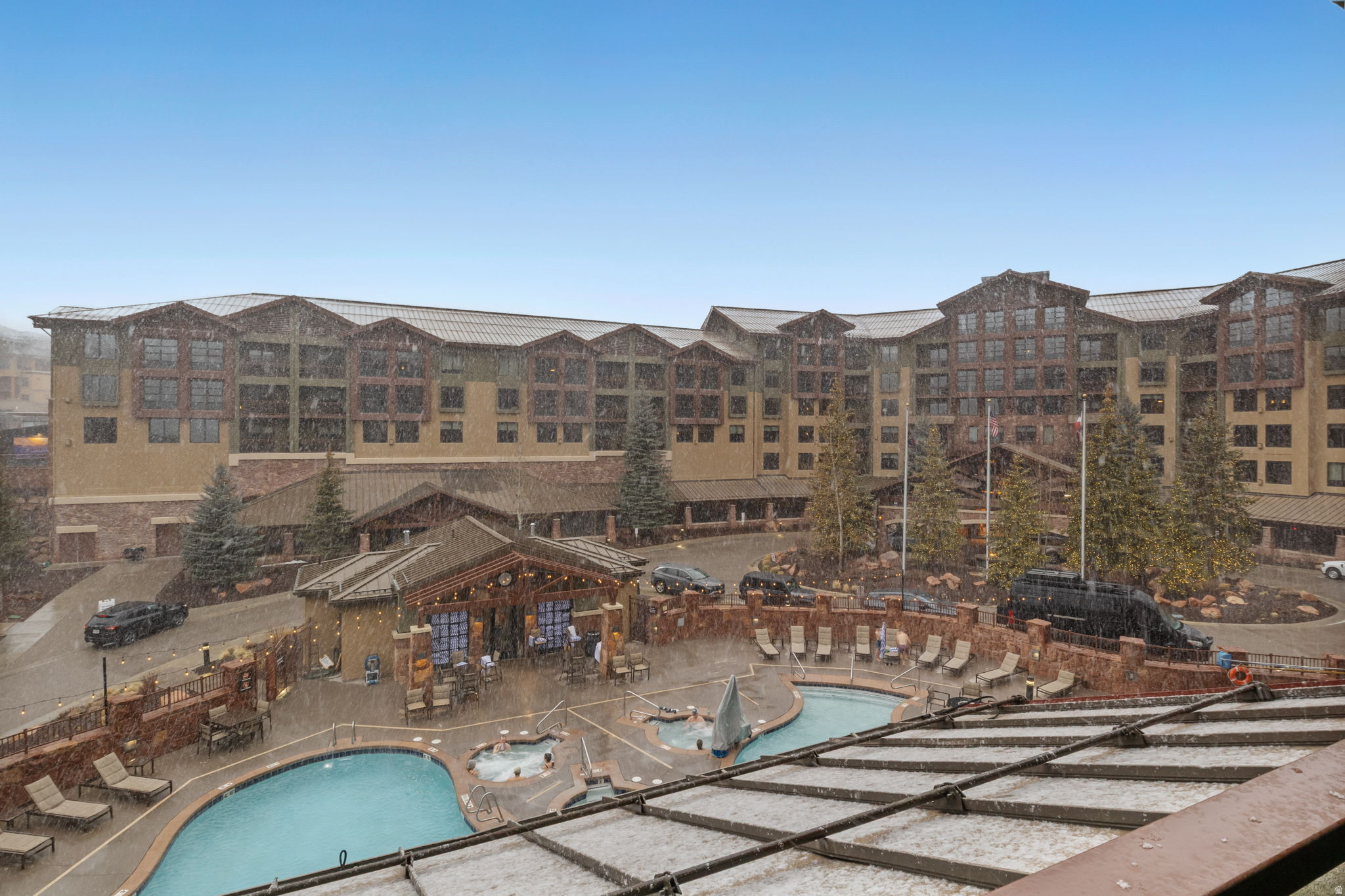 CANYONS CONDOMINIUM - Residential