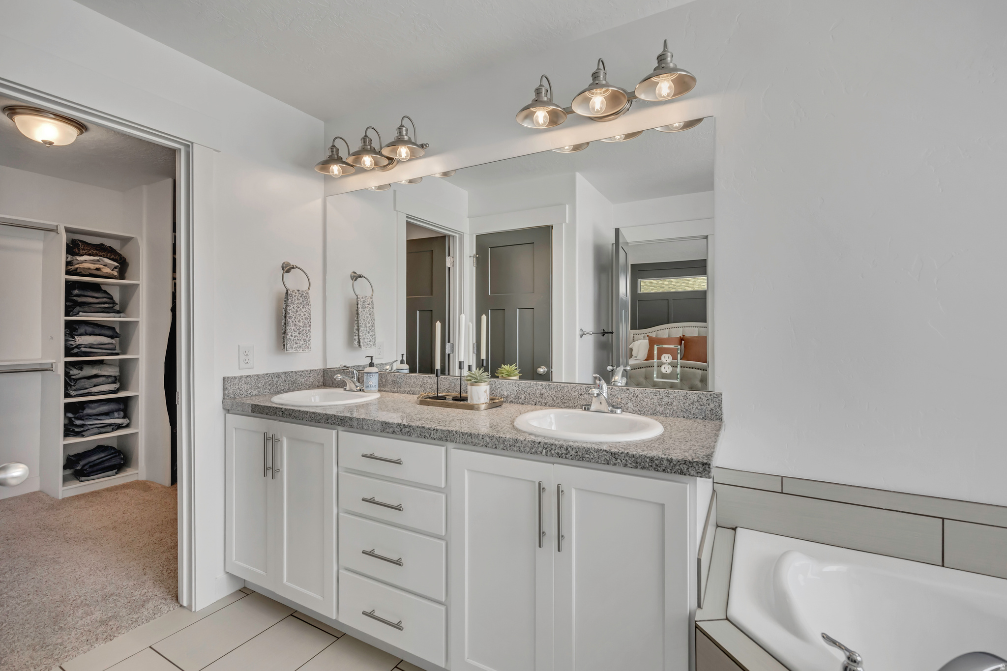 JORDAN - Residential