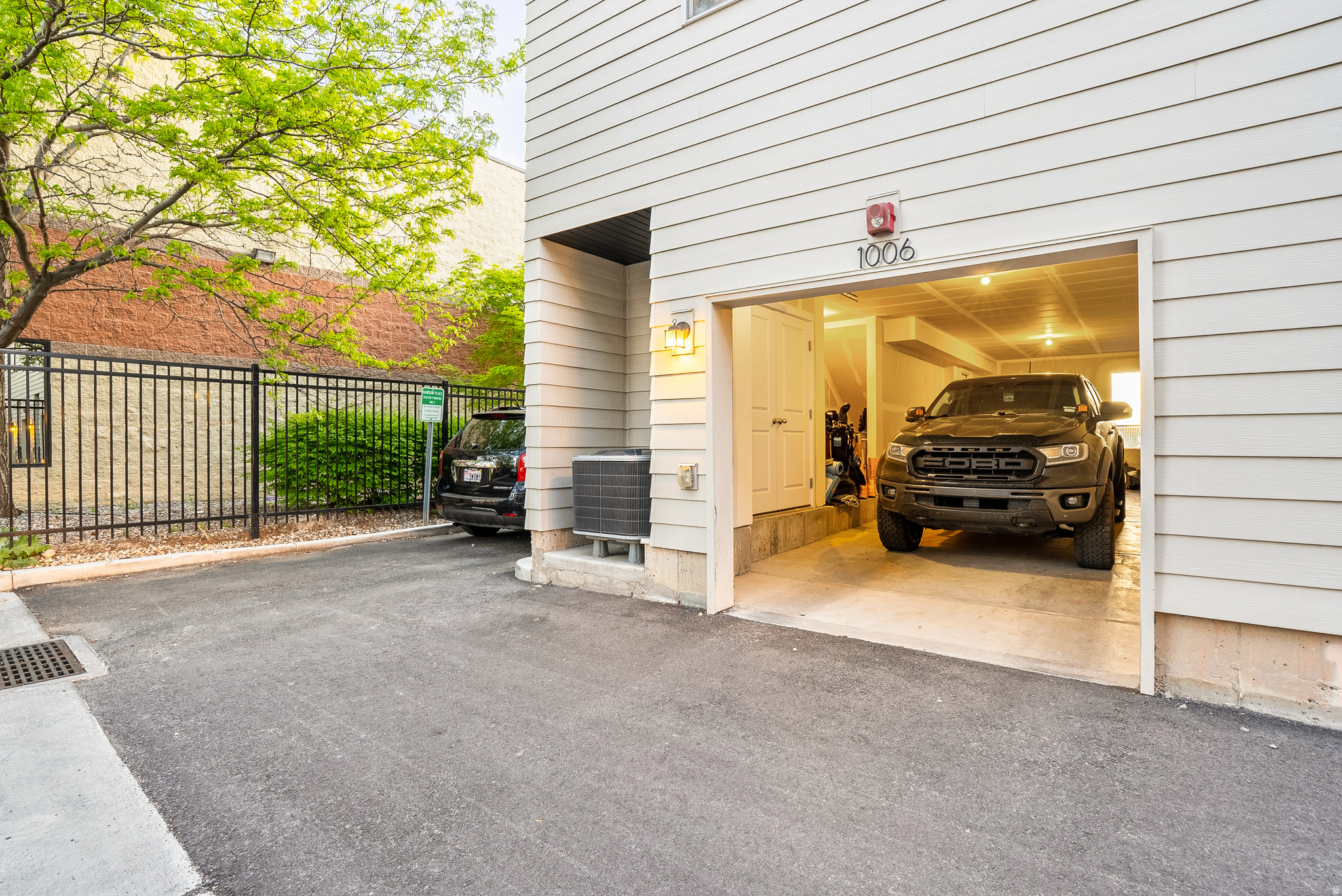 DAWSON PLACE - Residential