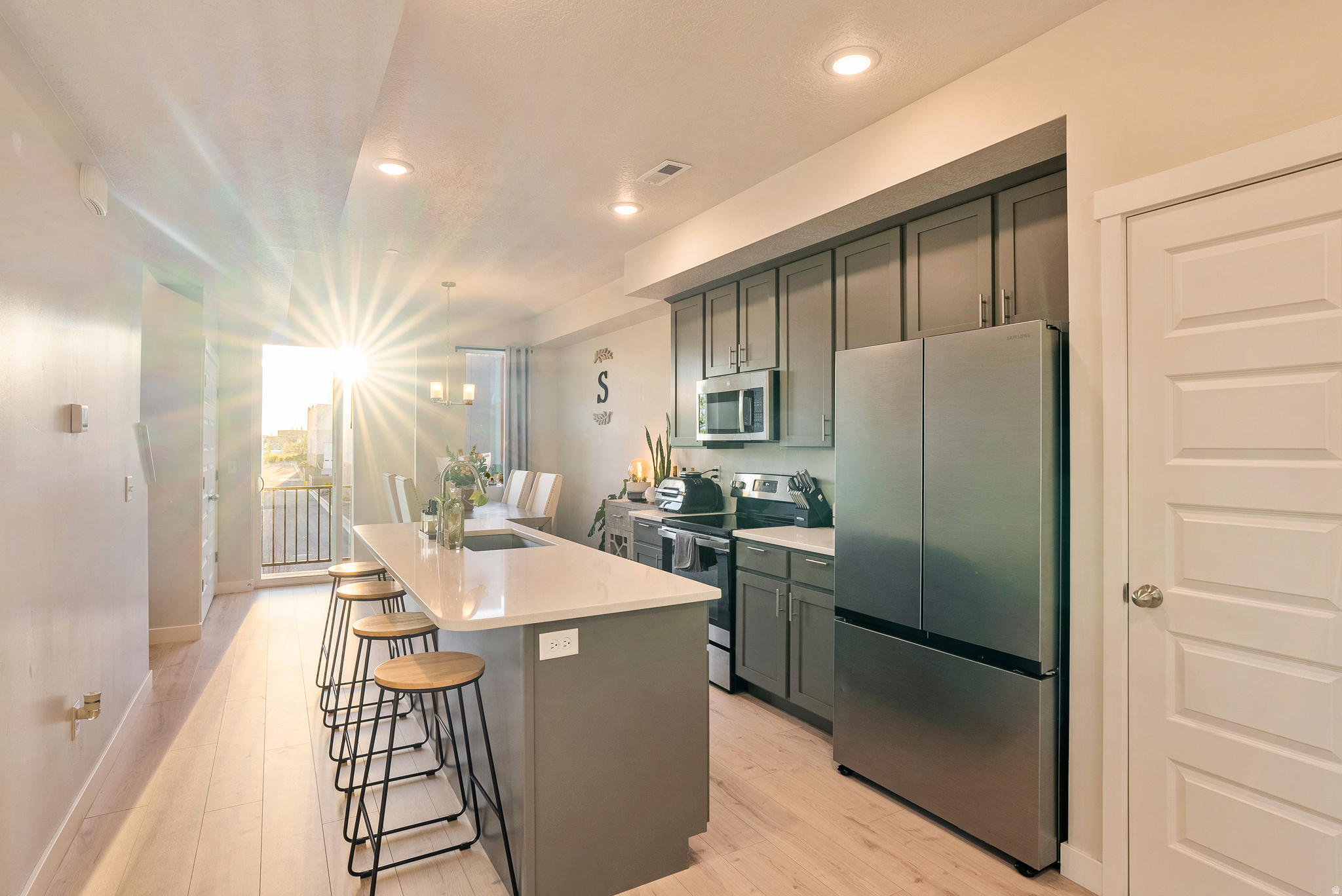 DAWSON PLACE - Residential