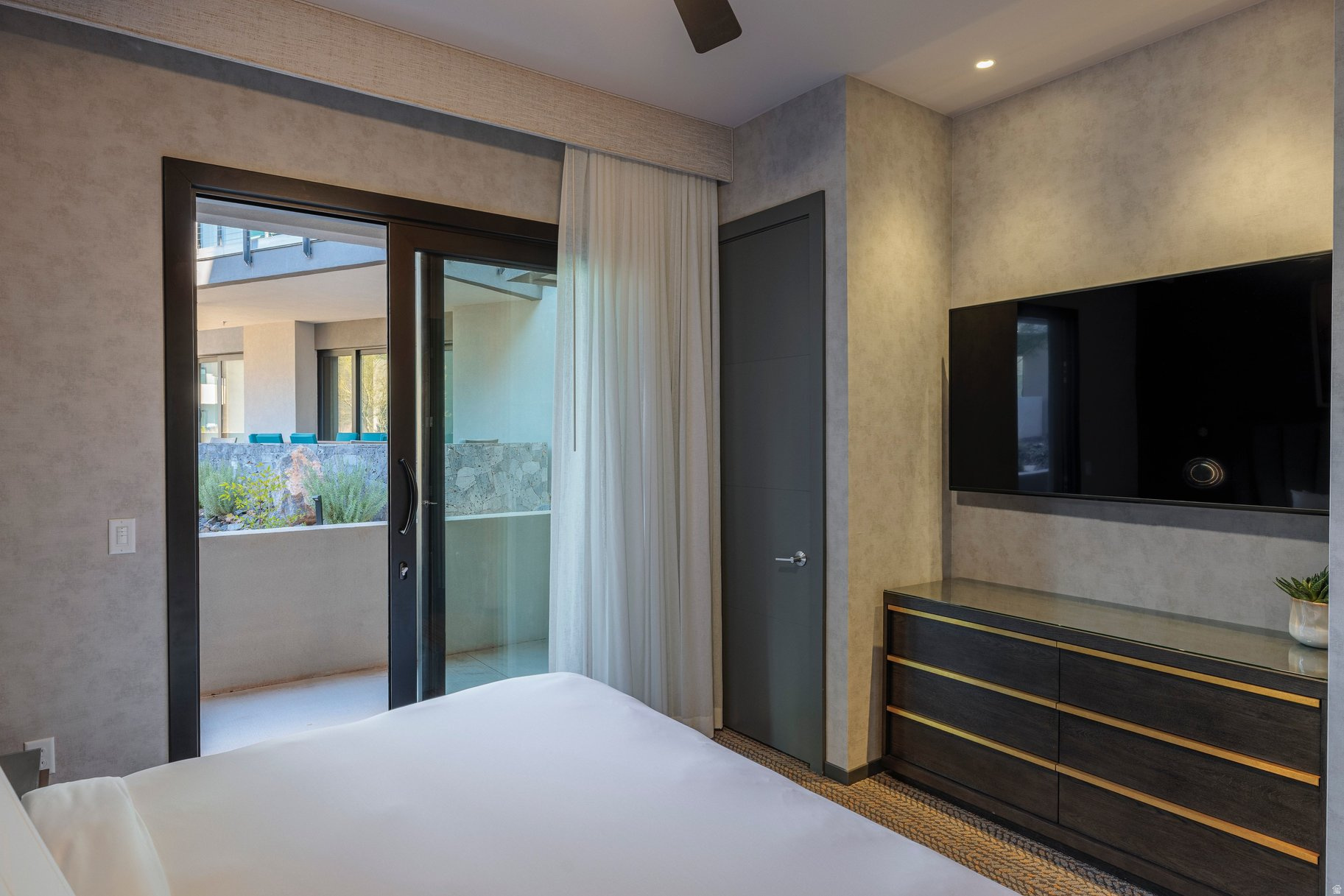 BLACK DESERT VILLAGES CONDOS - Residential