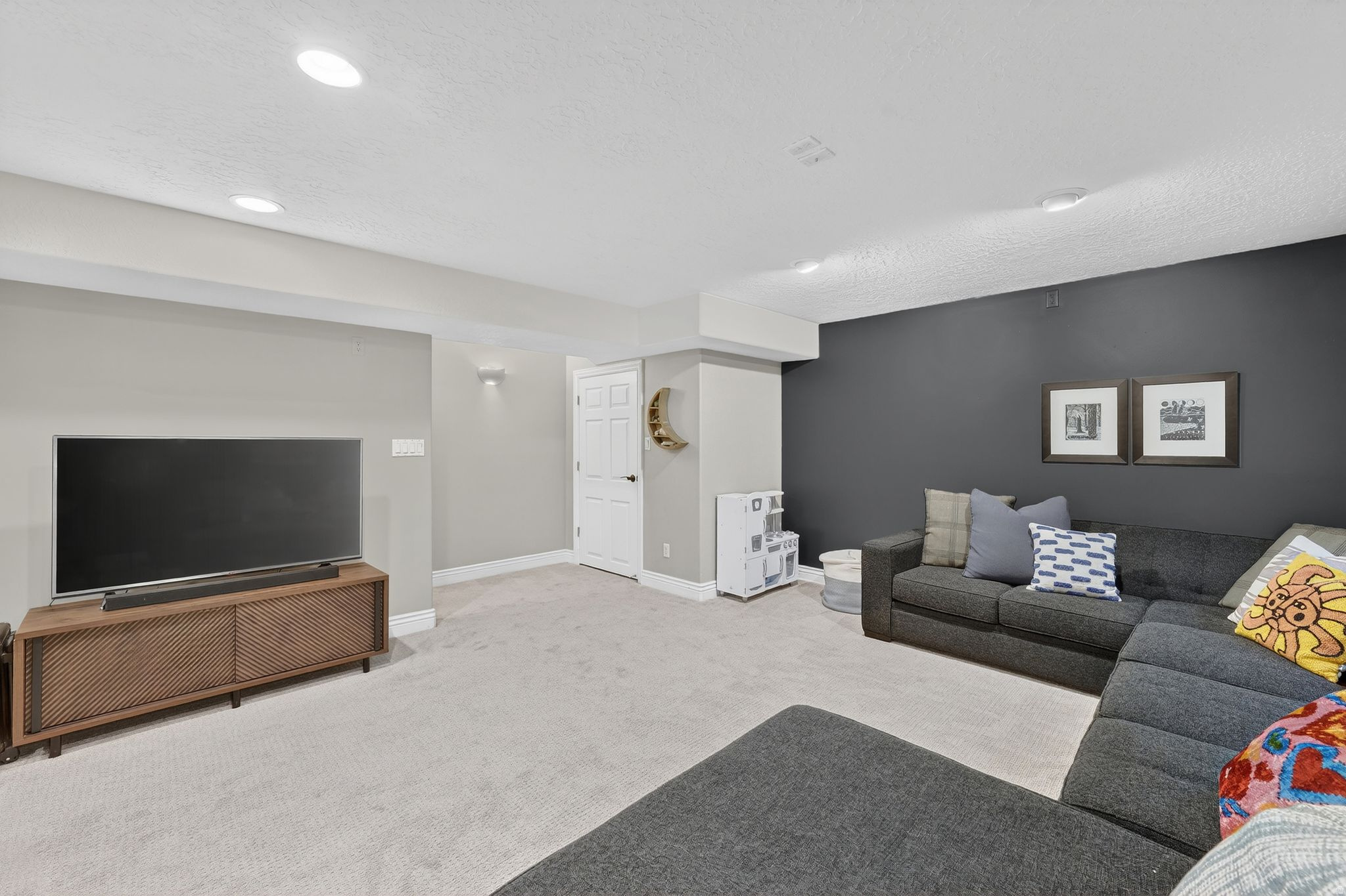 ESPRIT HOMES OF MILLCREEK P U D - Residential