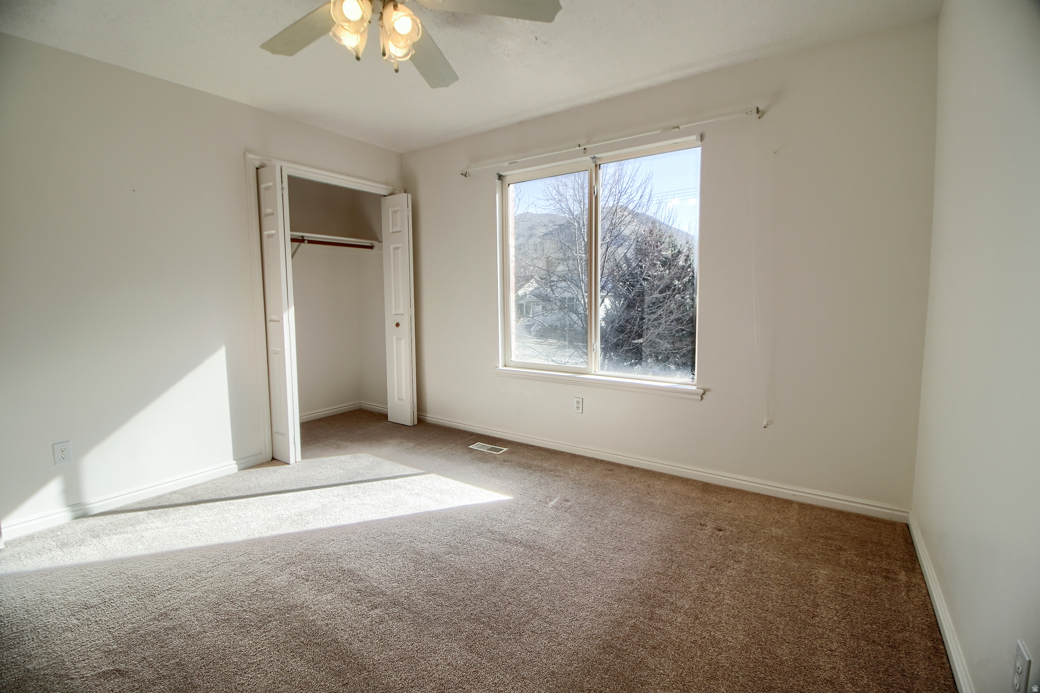 EAGLE RIDGE - Residential