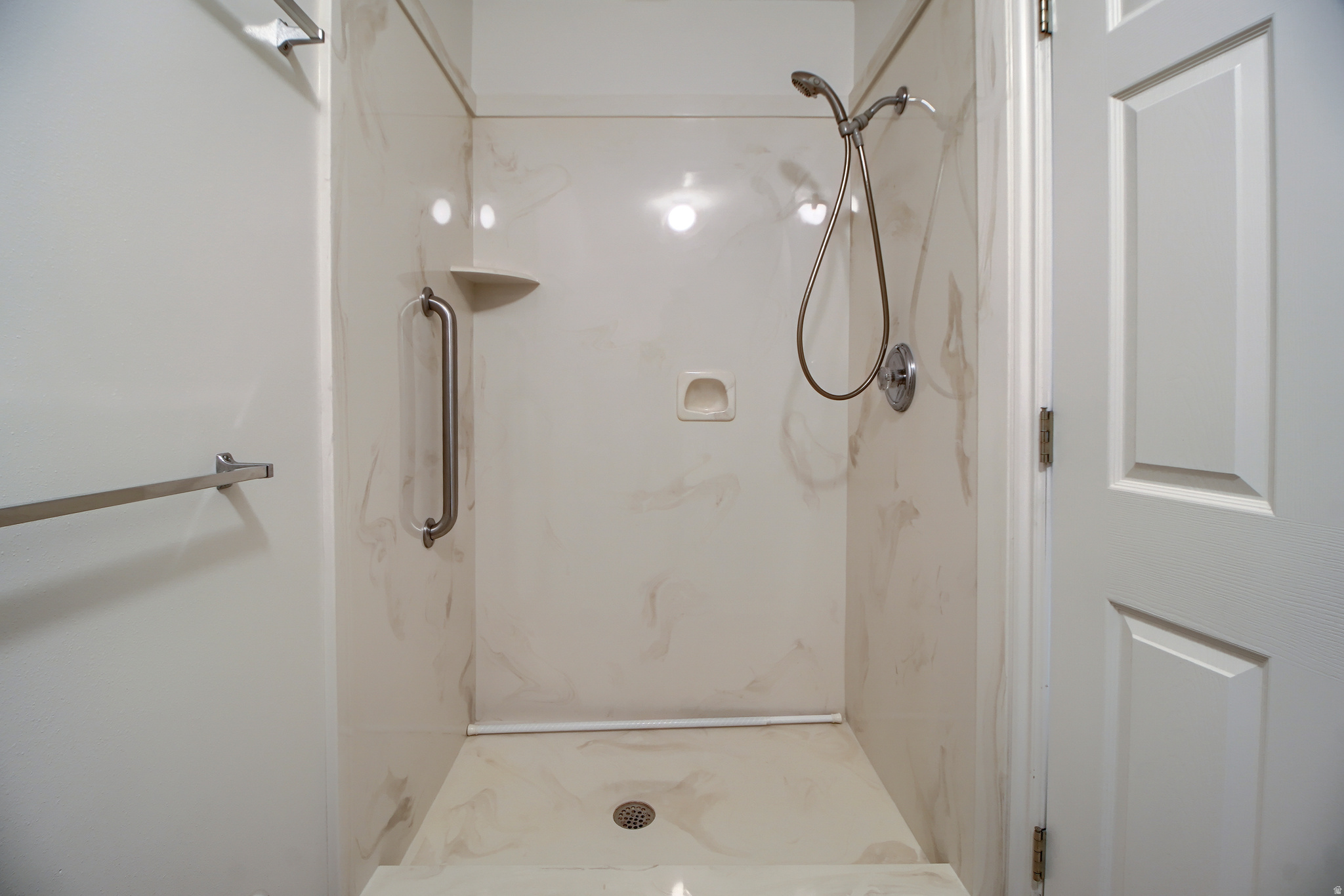 EAGLE RIDGE - Residential