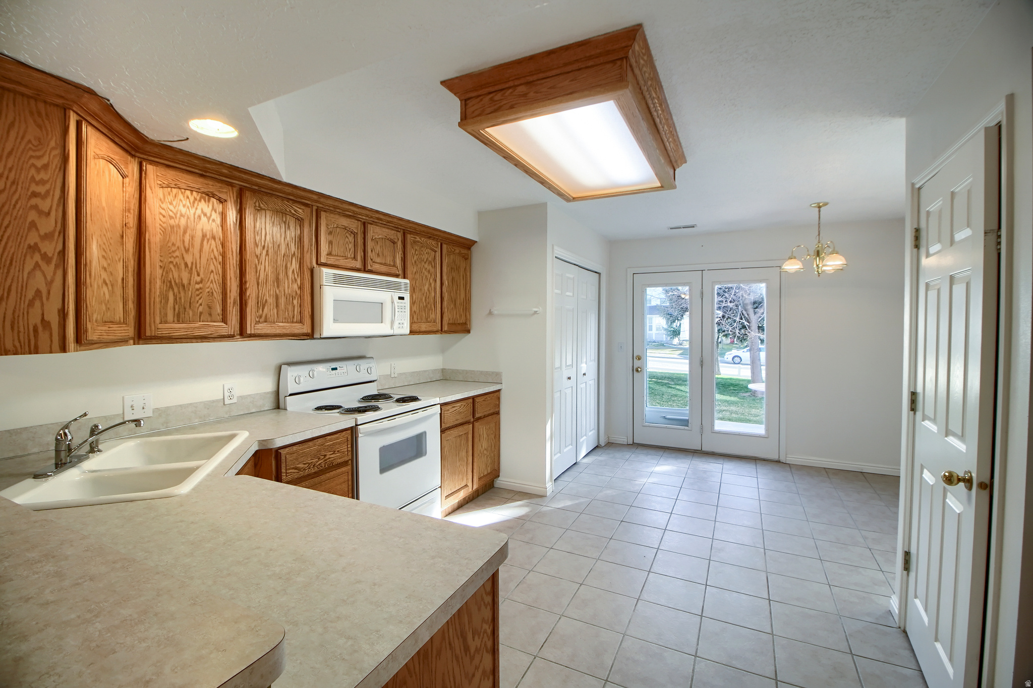 EAGLE RIDGE - Residential