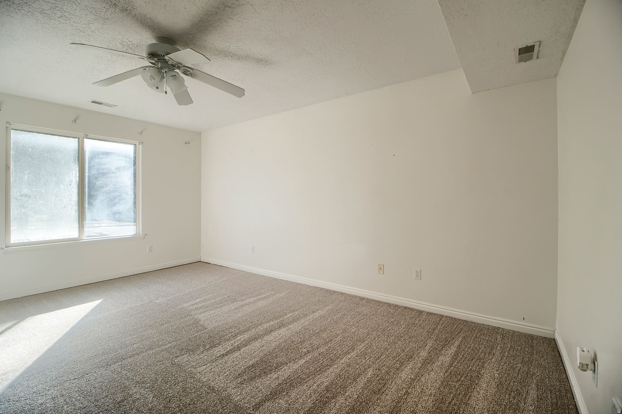 EAGLE RIDGE - Residential