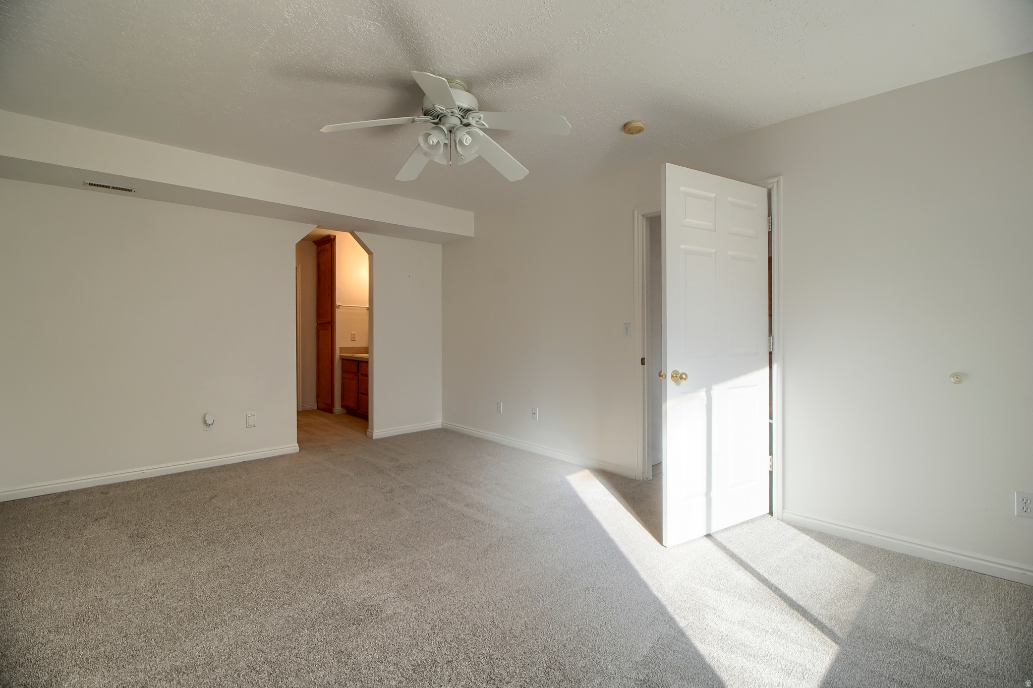 EAGLE RIDGE - Residential