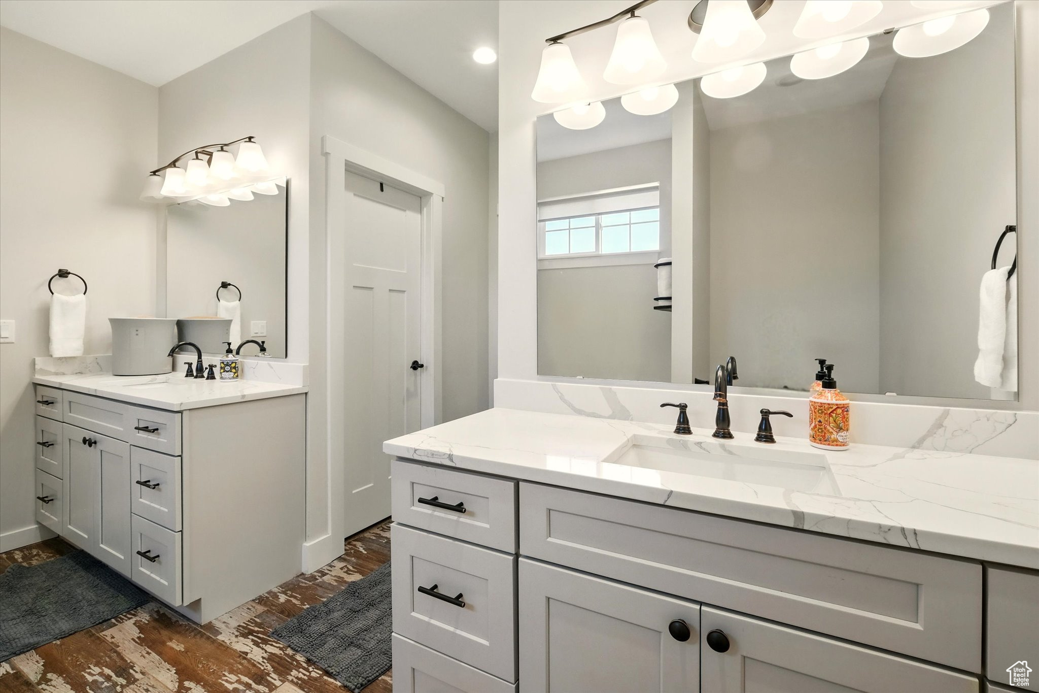 FOOTHILL ESTATE - Residential