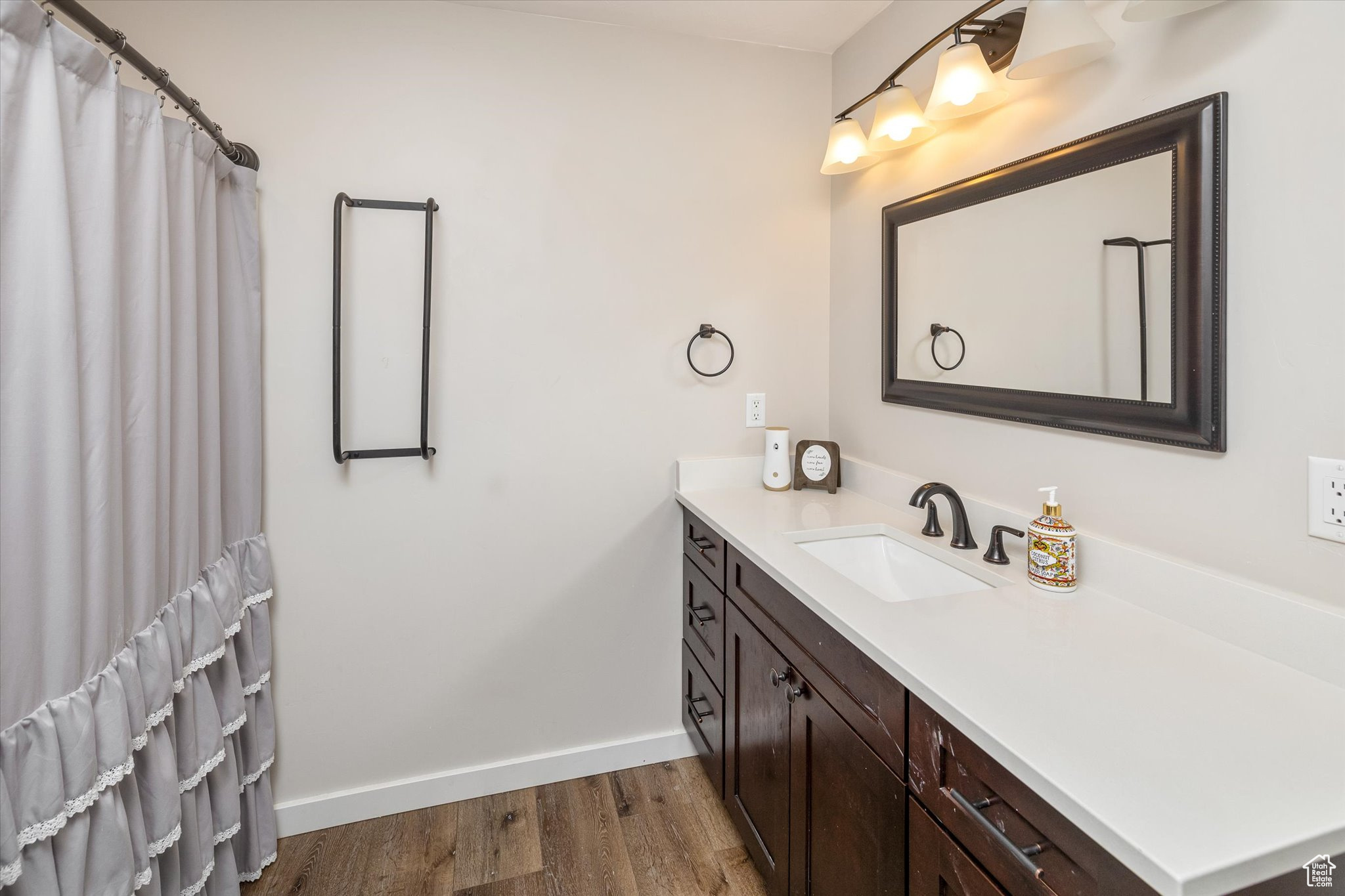 FOOTHILL ESTATE - Residential
