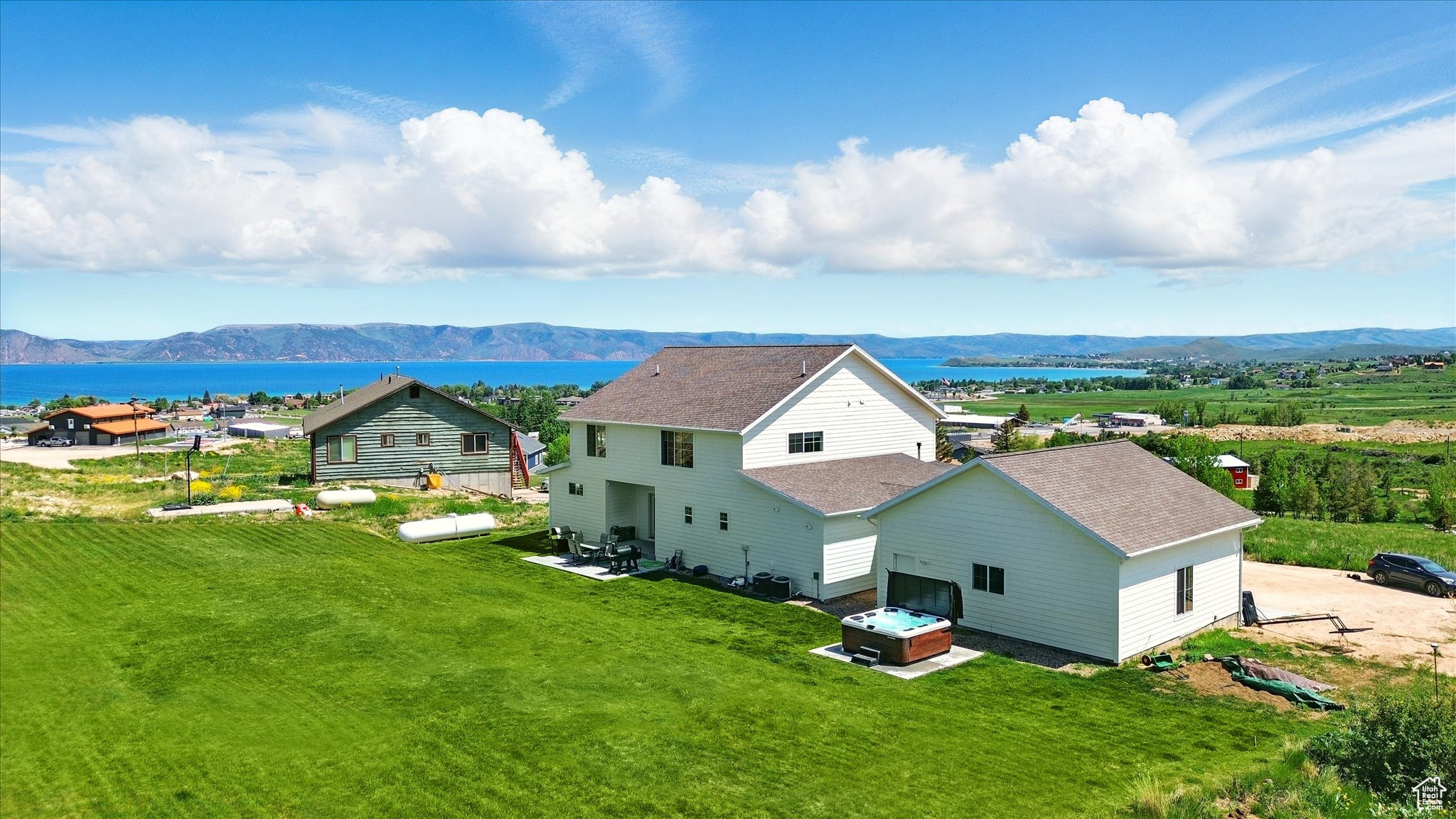 FOOTHILL ESTATE - Residential