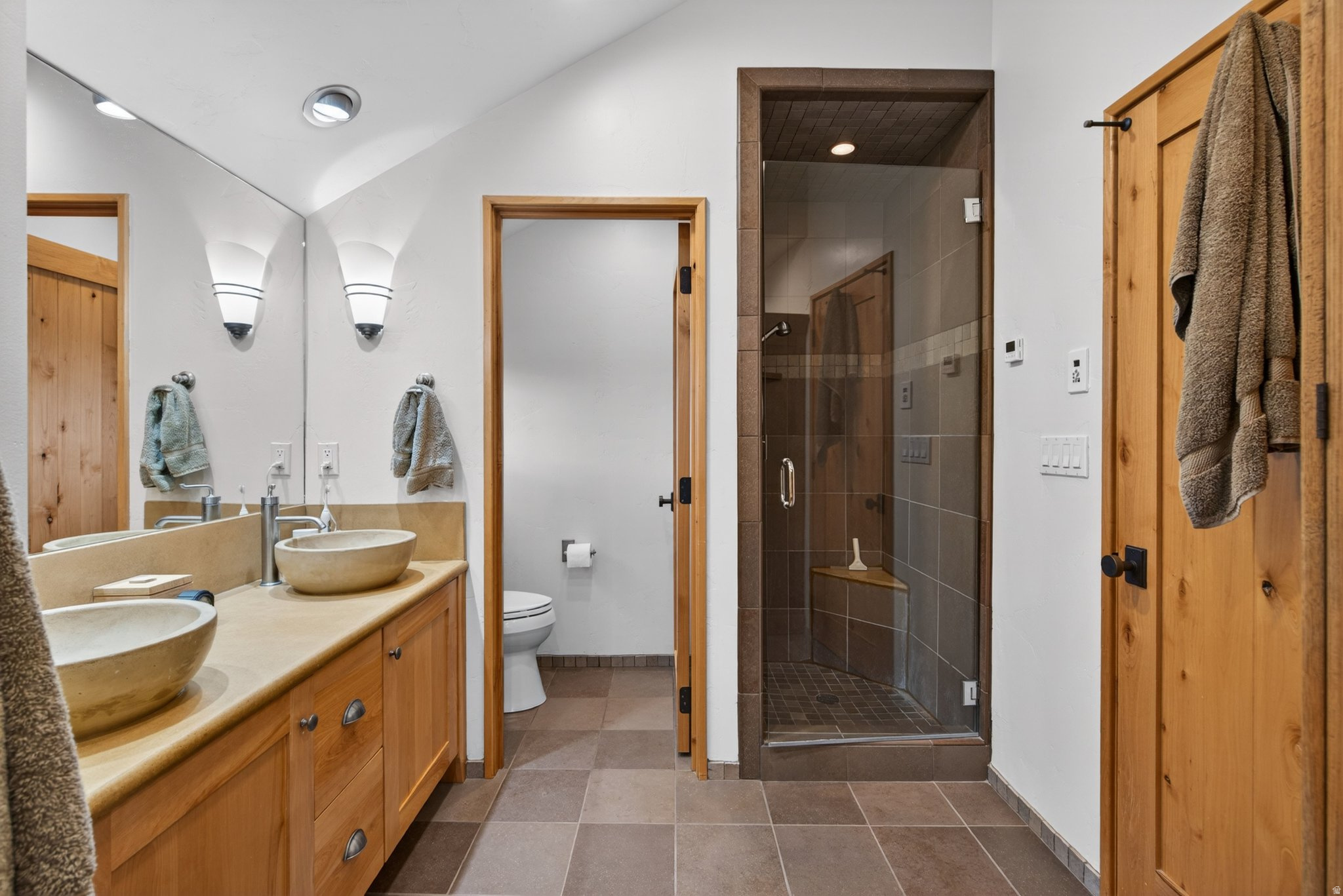 RESIDENCES AT KINGS CROWN CONDOMINIUM - Residential