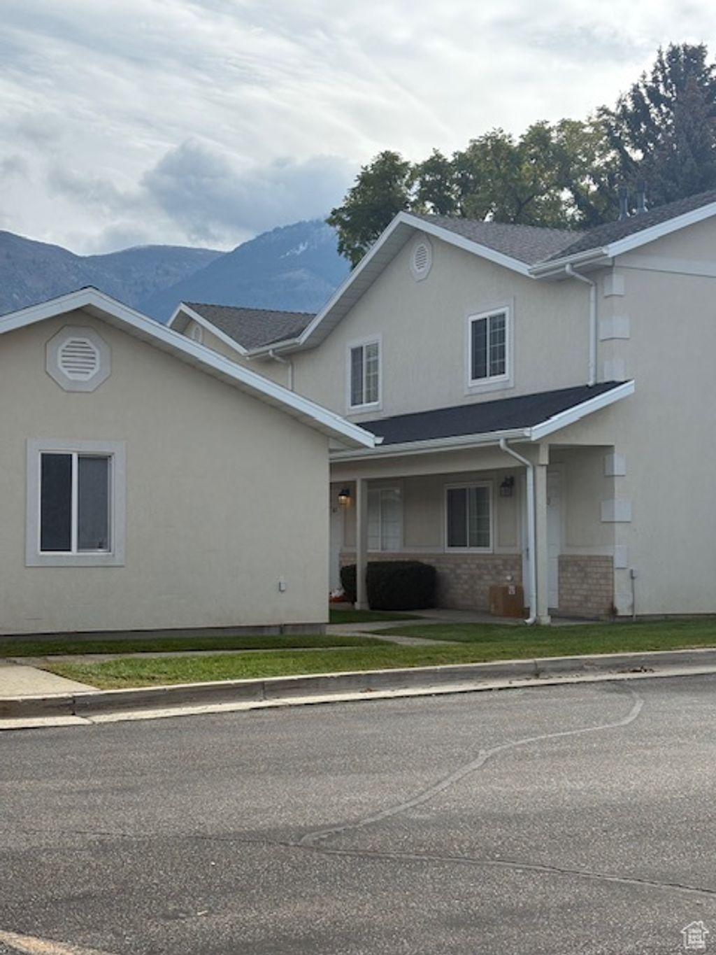 Photo of 363 E 2300 N, North Ogden, UT 84414 (MLS # 2118235)