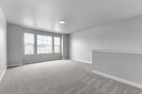 Tiny photo for 6767 N STAR LAKE DR, Eagle Mountain, UT 84005 (MLS # 2135272)