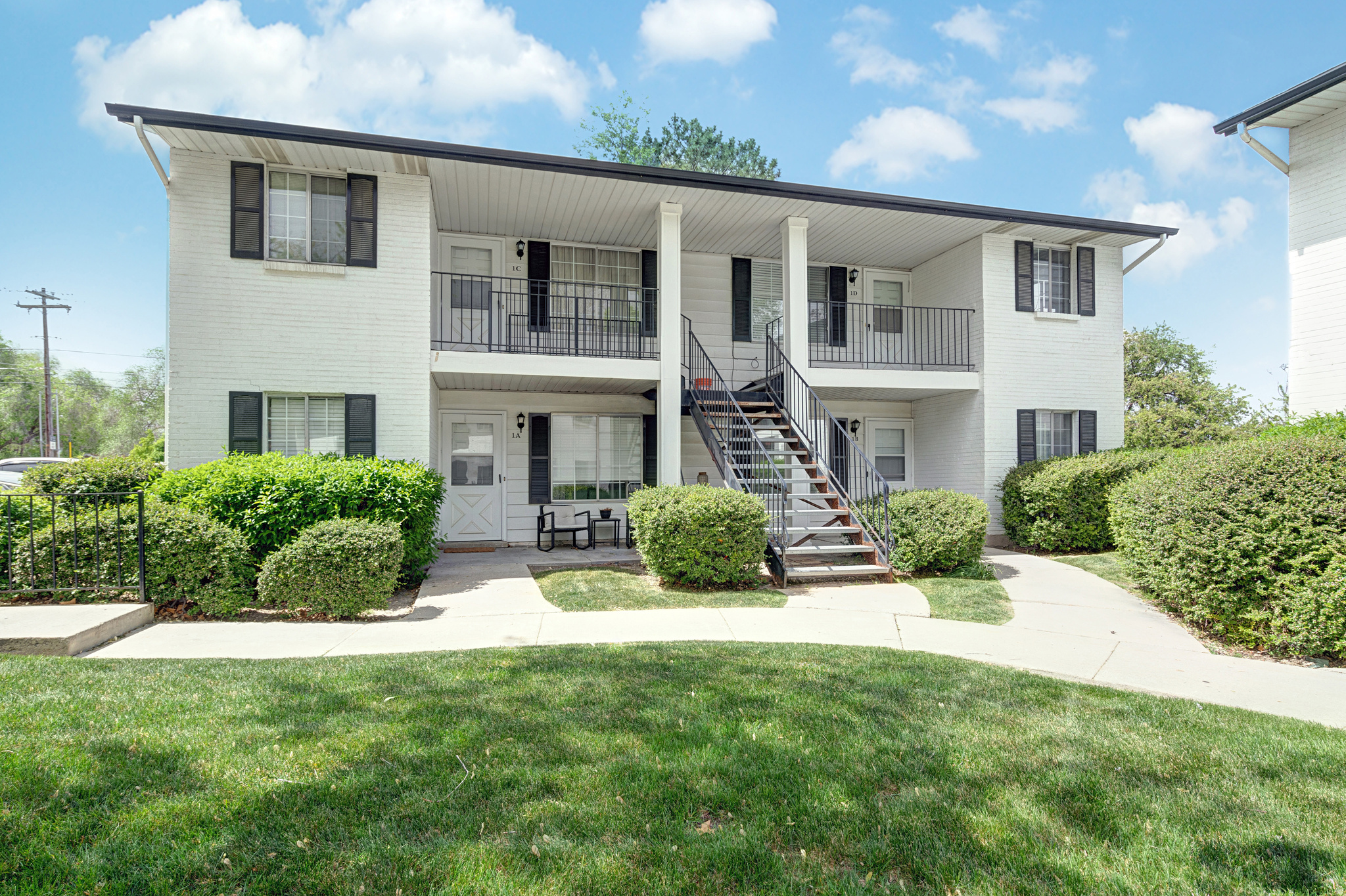 COVENTRY MANOR - Residential