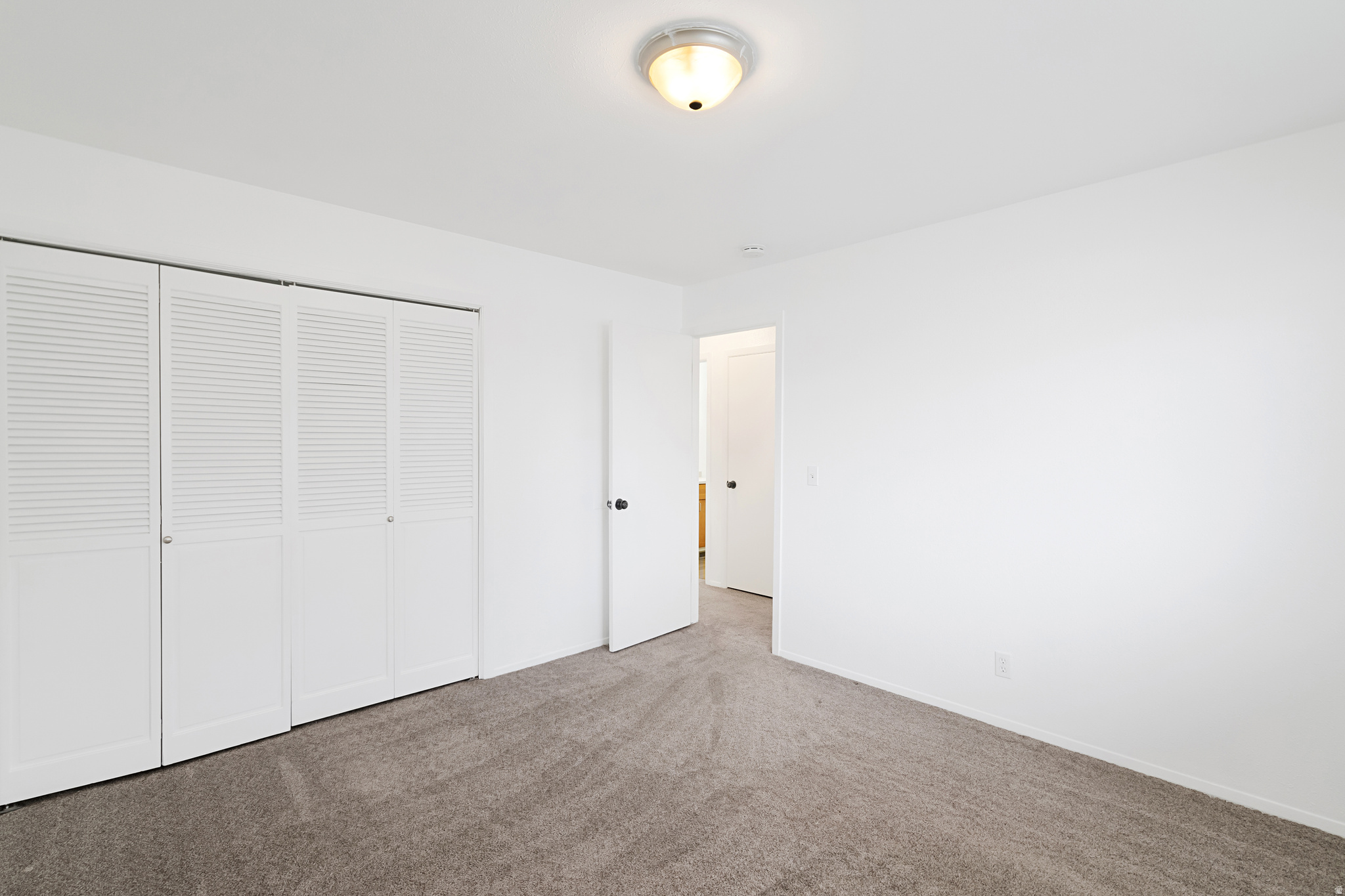 COVENTRY MANOR - Residential