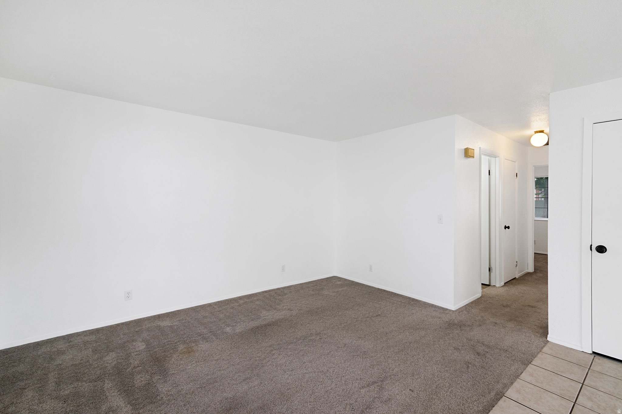 COVENTRY MANOR - Residential