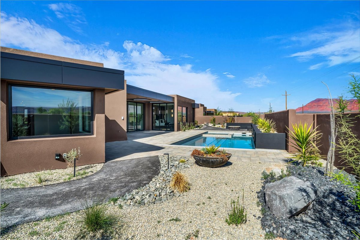 INDIGO TRAILS - Residential